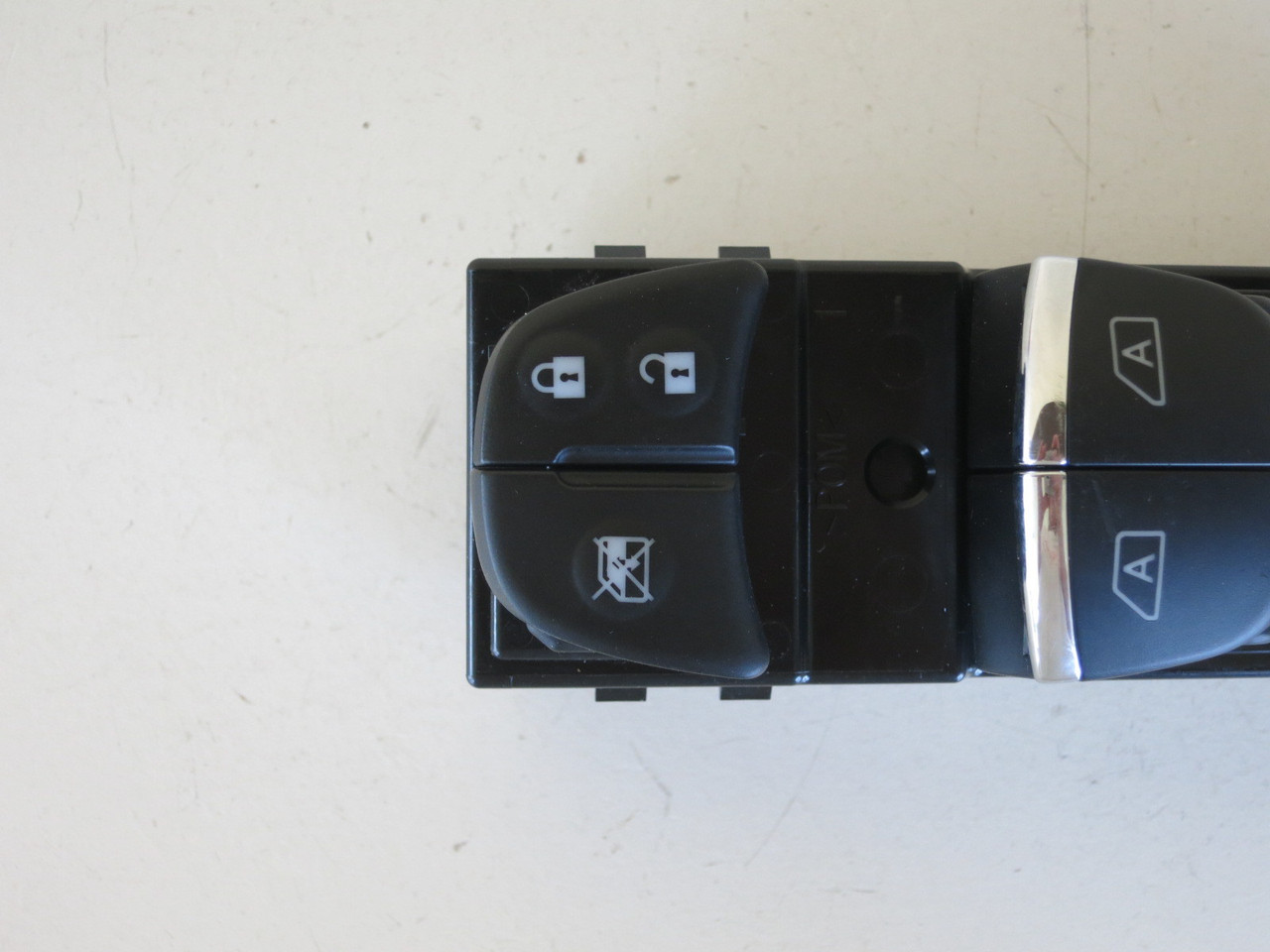 16 17 Nissan Maxima Drivers Side Left Master Window Switch OEM 16 17 Nissan Maxima Drivers Side Left Master Window Switch OEM