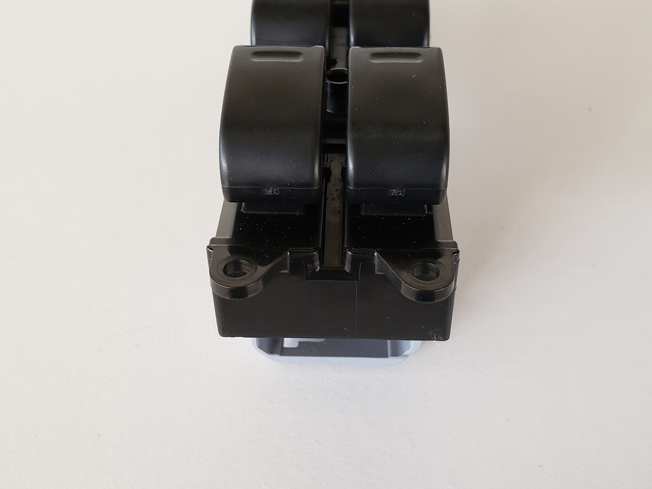 04-10 Toyota Sienna 84820-33170 Drivers Side Left Master Window Switch OEM