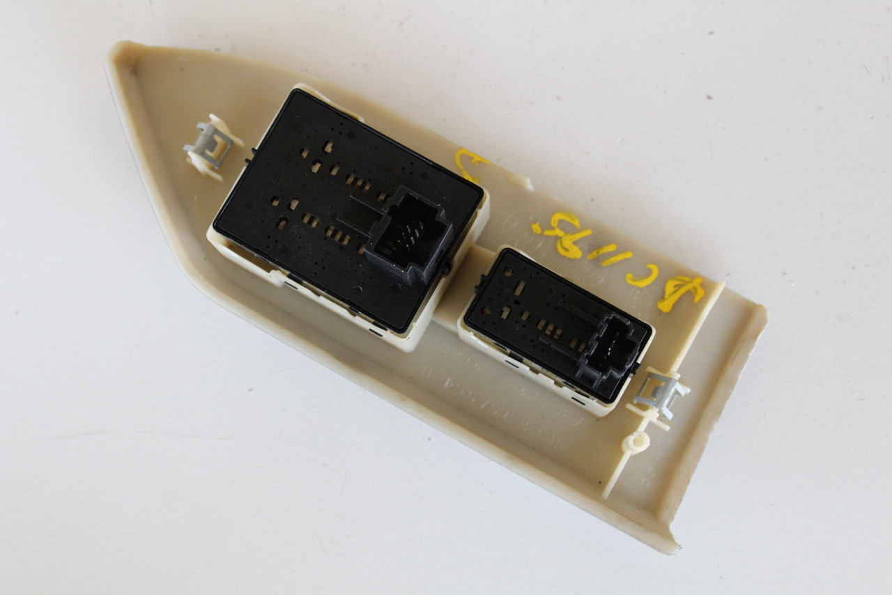 05 06 07 08 09 Ford Mustang Coupe Drivers Side Left Master Window Switch OEM