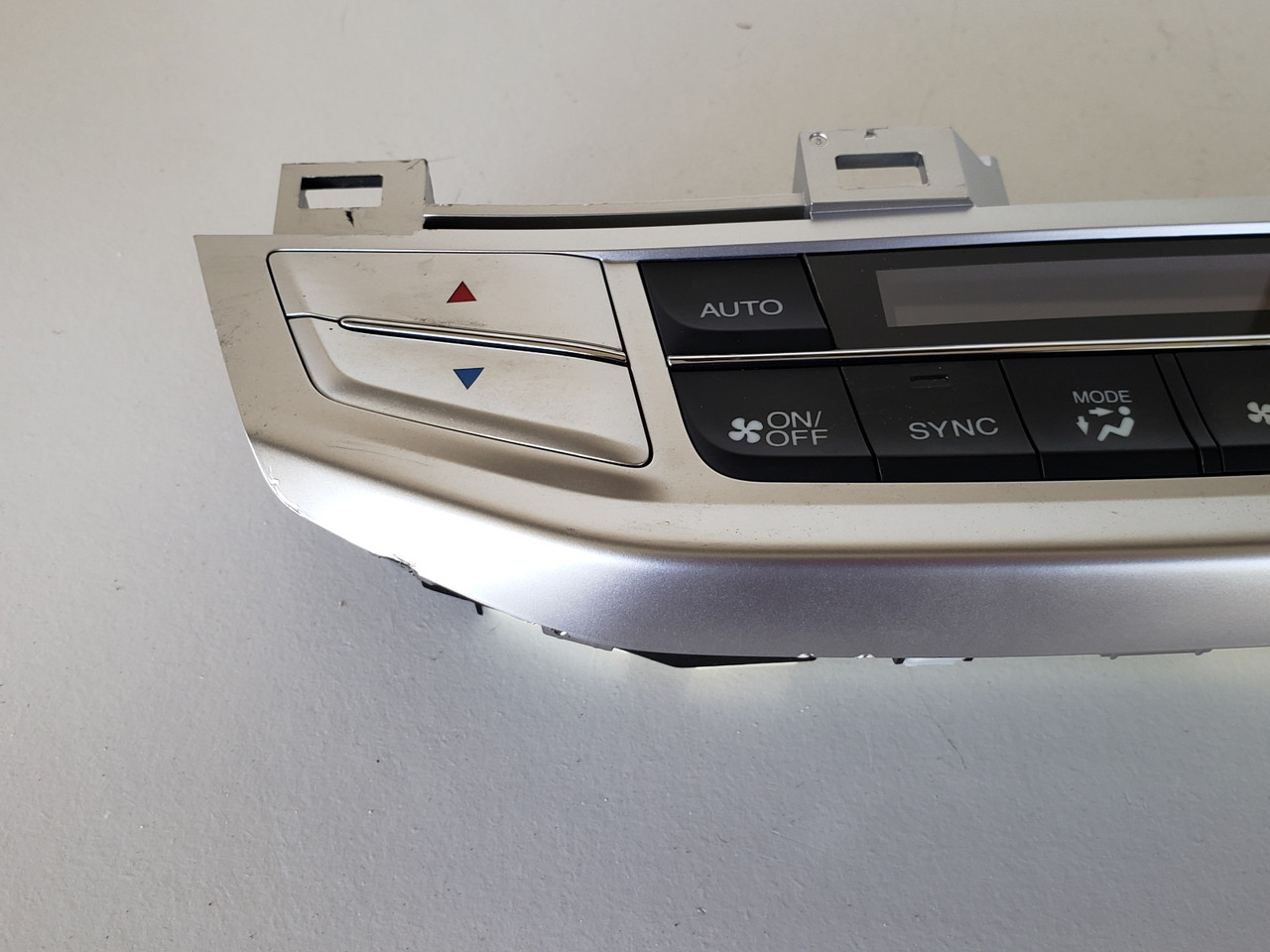 13-15 Accord 79600-T2F-A611-M1 Climate Control Panel Temperature Unit A/C Heater 13-15 Accord 79600-T2F-A611-M1 Climate Control Panel Temperature Unit A/C Heater