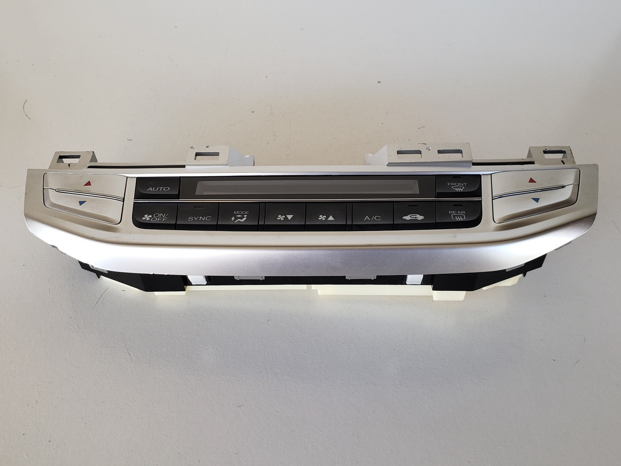 13-15 Accord 79600-T2F-A611-M1 Climate Control Panel Temperature Unit A/C Heater 13-15 Accord 79600-T2F-A611-M1 Climate Control Panel Temperature Unit A/C Heater
