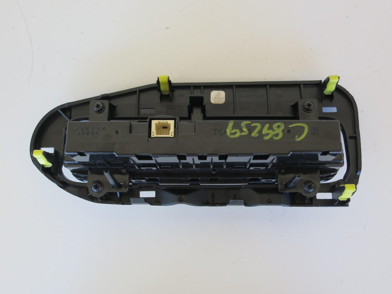 17 Toyota Corolla Sedan Climate Control Panel Temperature Unit A/C Heater 17 Toyota Corolla Sedan Climate Control Panel Temperature Unit A/C Heater