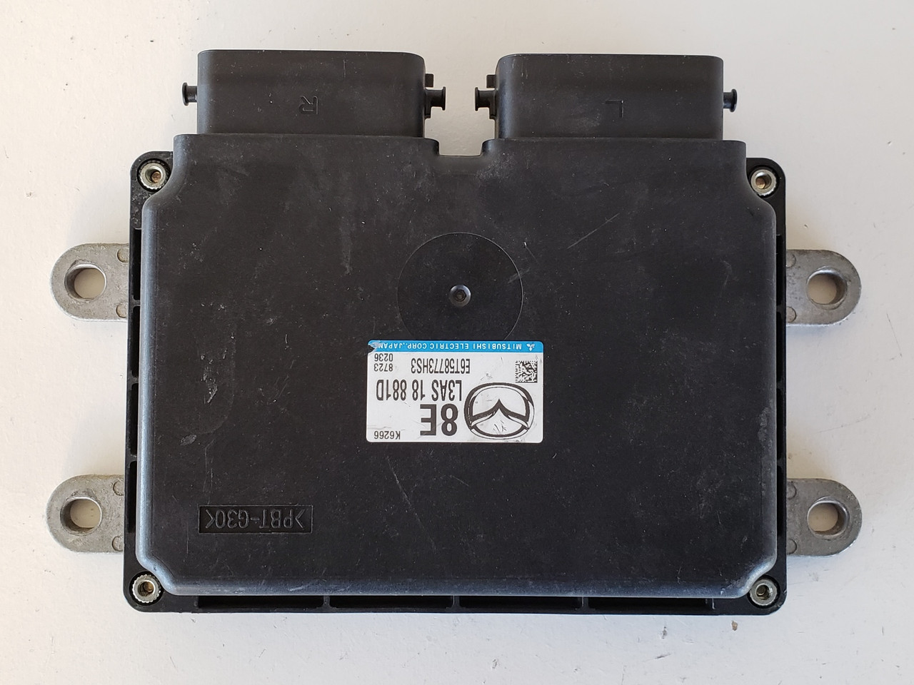 マジスタ　28.5 2008-2009 Mazda 3 L3AS 18 881D Computer Brain Engine Control ECU