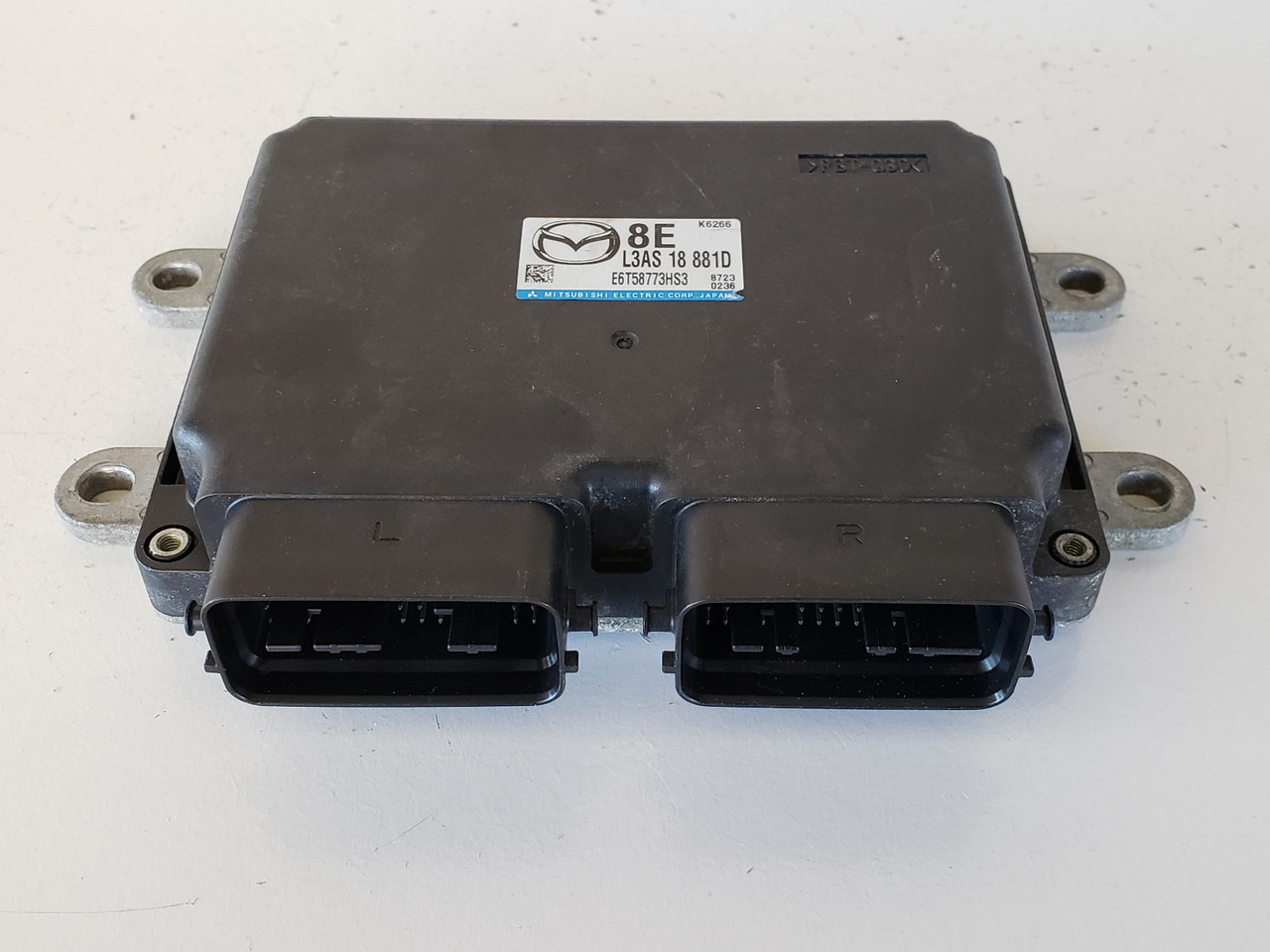 2008-2009 Mazda 3 L3AS 18 881D Computer Brain Engine Control ECU