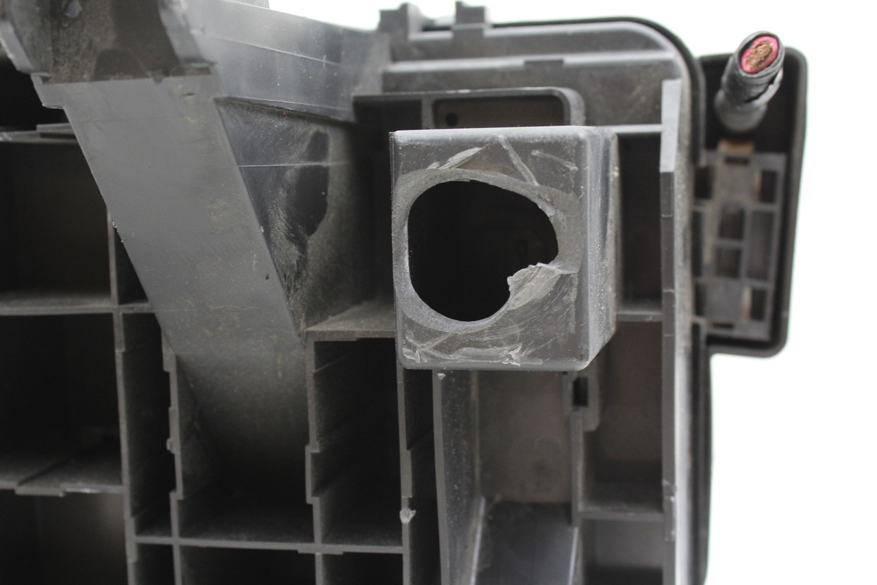 13 14 15 16 Chevrolet Chevy Equinox 22929763 Fusebox Fuse Box Relay Unit Module 13 14 15 16 Chevrolet Chevy Equinox 22929763 Fusebox Fuse Box Relay Unit Module