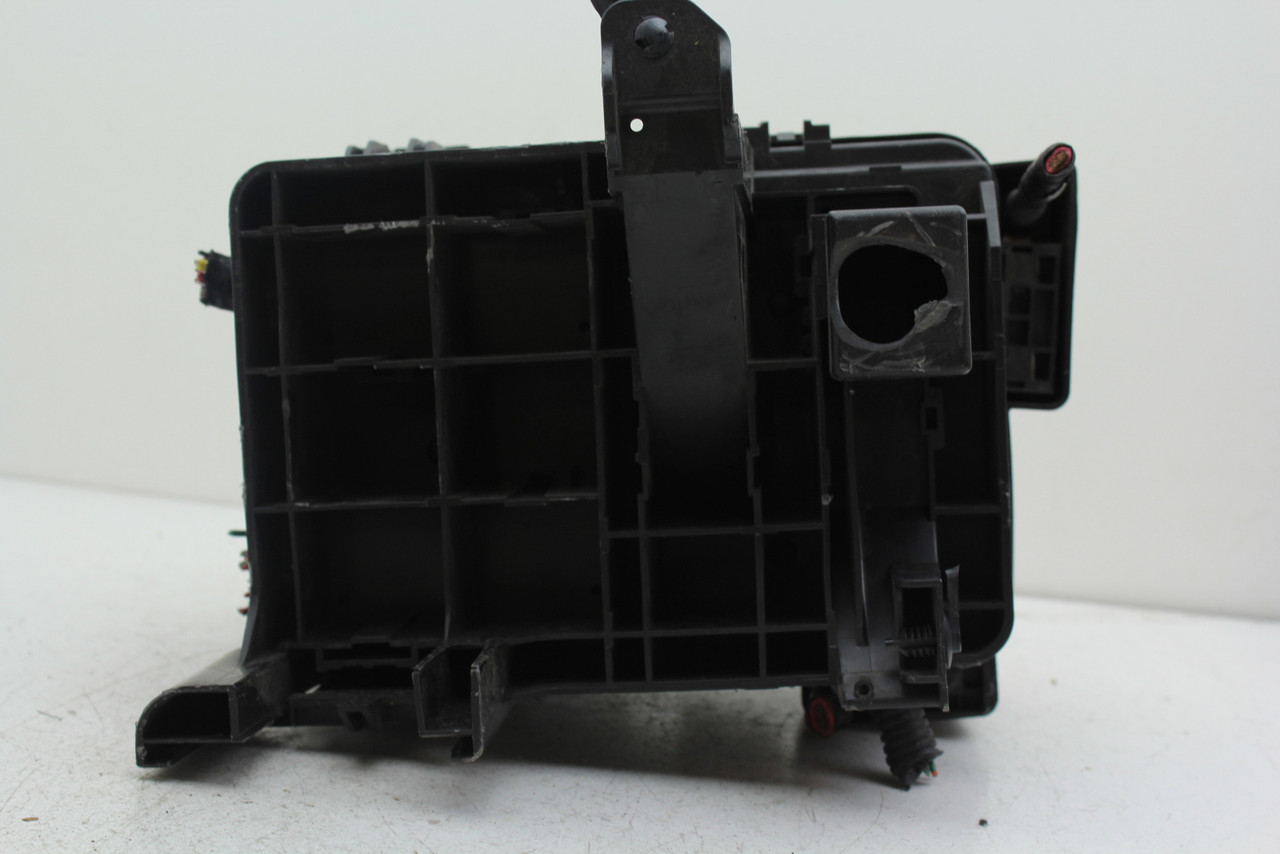 13 14 15 16 Chevrolet Chevy Equinox 22929763 Fusebox Fuse Box Relay Unit Module 13 14 15 16 Chevrolet Chevy Equinox 22929763 Fusebox Fuse Box Relay Unit Module