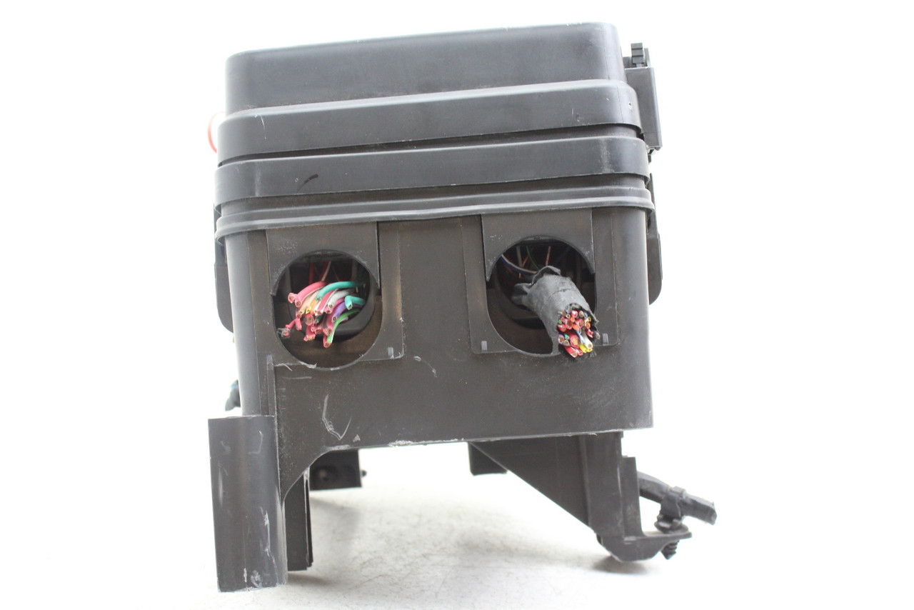 13 14 15 16 Chevrolet Chevy Equinox 22929763 Fusebox Fuse Box Relay Unit Module 13 14 15 16 Chevrolet Chevy Equinox 22929763 Fusebox Fuse Box Relay Unit Module