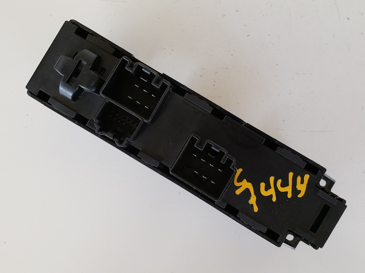 13-18 Escape "For Parts" BM5T-14A132-AA Drivers Side Master Window Switch OEM 13-18 Escape "For Parts" BM5T-14A132-AA Drivers Side Master Window Switch OEM