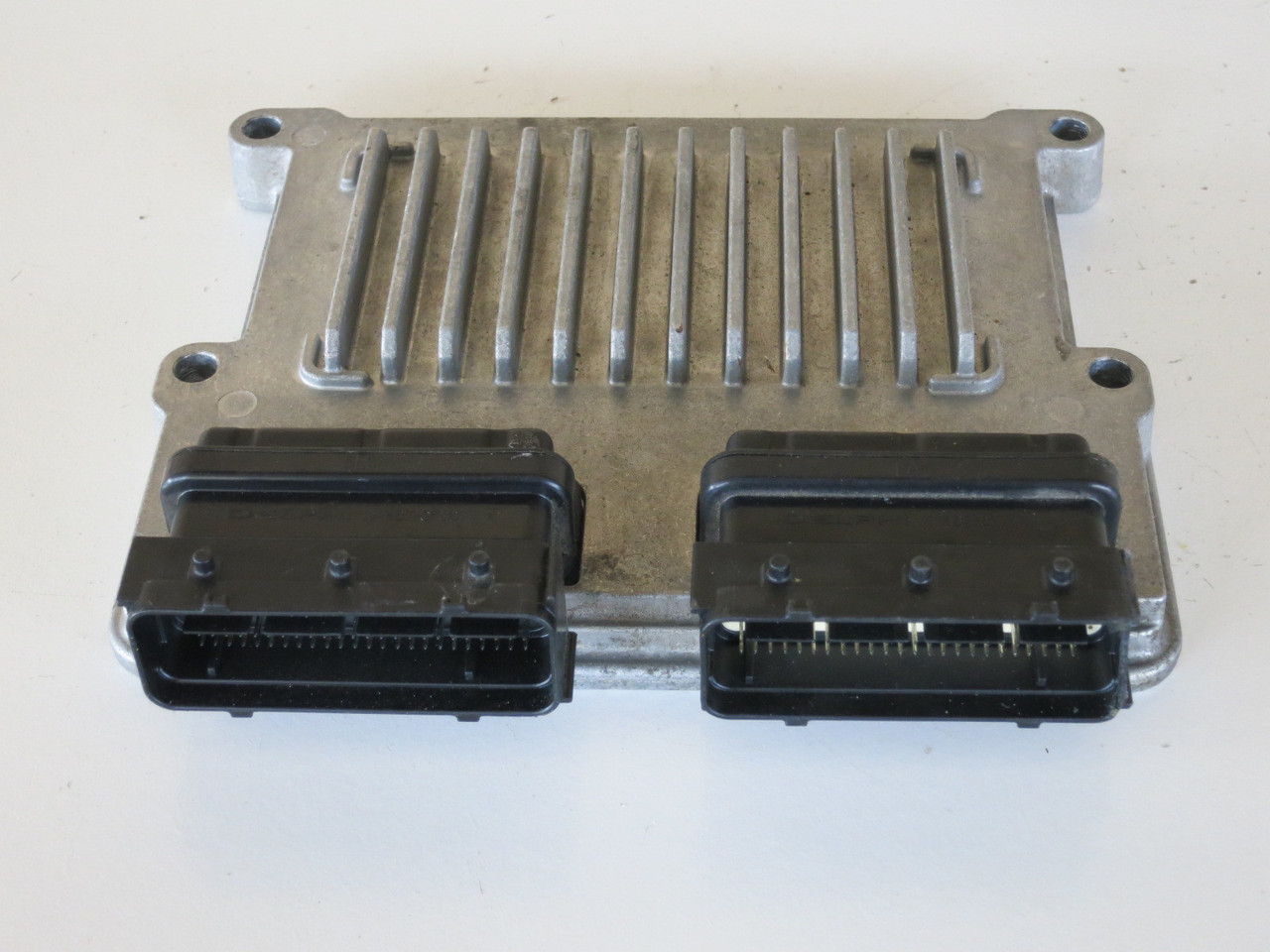14 Kia Sorento 39110-3CXN0 Computer Brain Engine Control ECU ECM EBX Module