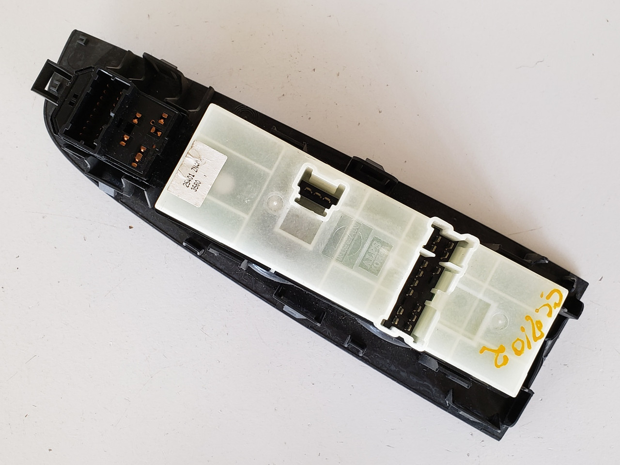 07-12 Nissan Altima 25401 ZN40A Drivers Side Left Master Window Switch OEM