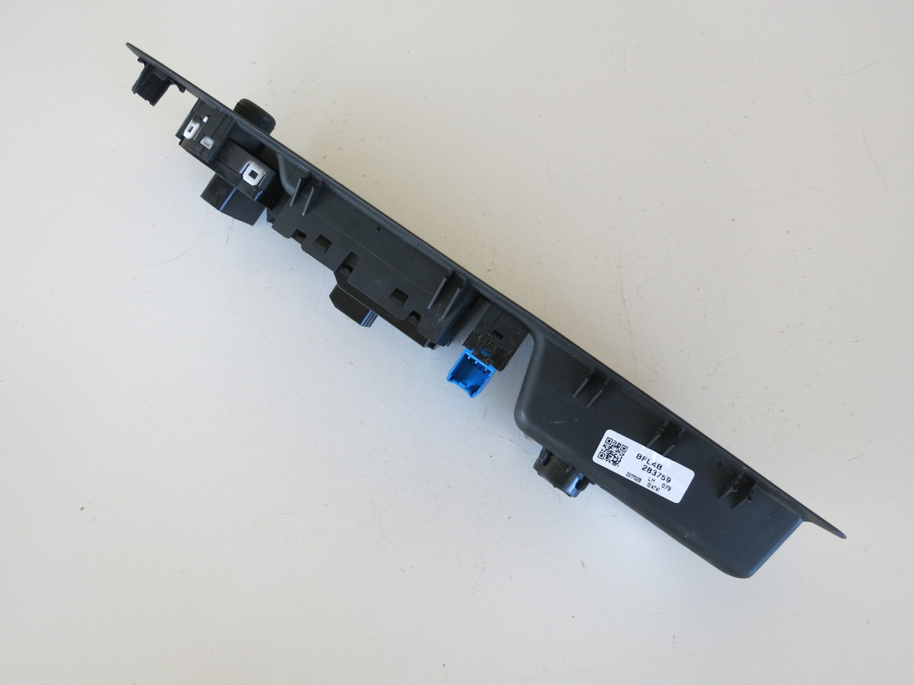 14 15 16 Buick Encore Drivers Side Left Master Window Switch OEM 14 15 16 Buick Encore Drivers Side Left Master Window Switch OEM