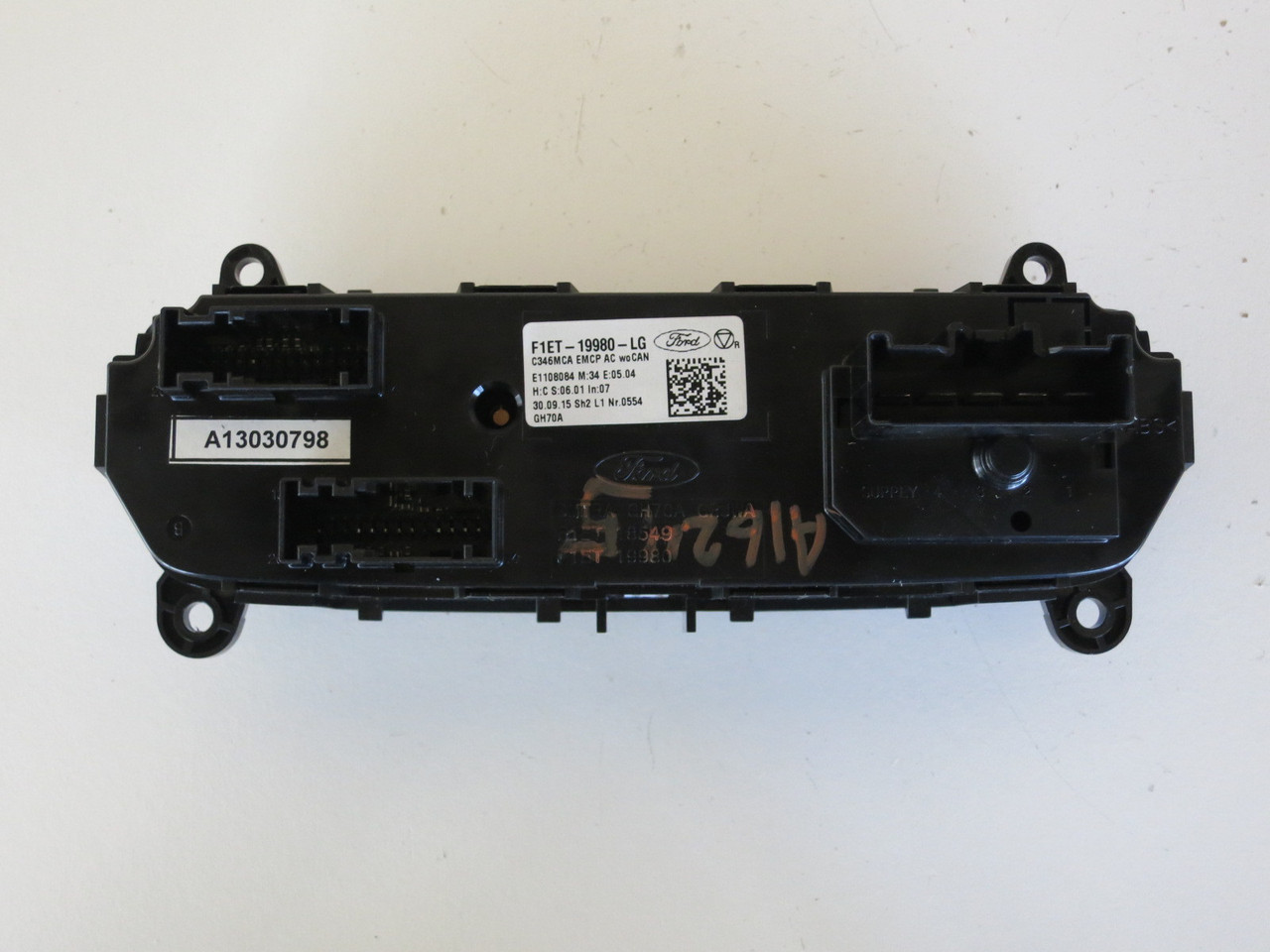 15 16 17 Ford Focus Climate Control Panel Temperature Unit A/C Heater 15 16 17 Ford Focus Climate Control Panel Temperature Unit A/C Heater
