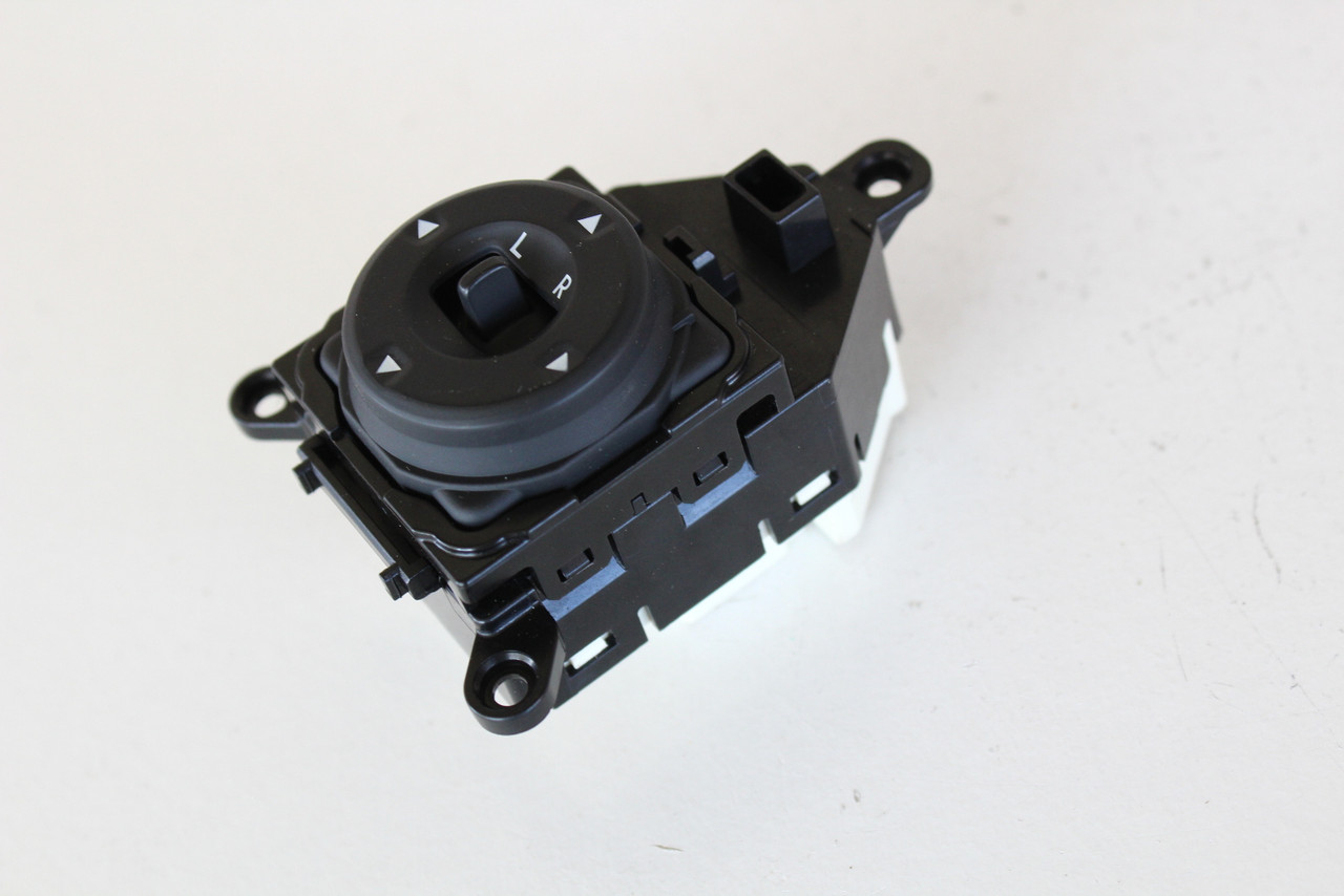 11 12 13 14 15 16 Kia Optima Drivers Side Left Master Mirror Switch OEM 11 12 13 14 15 16 Kia Optima Drivers Side Left Master Mirror Switch OEM