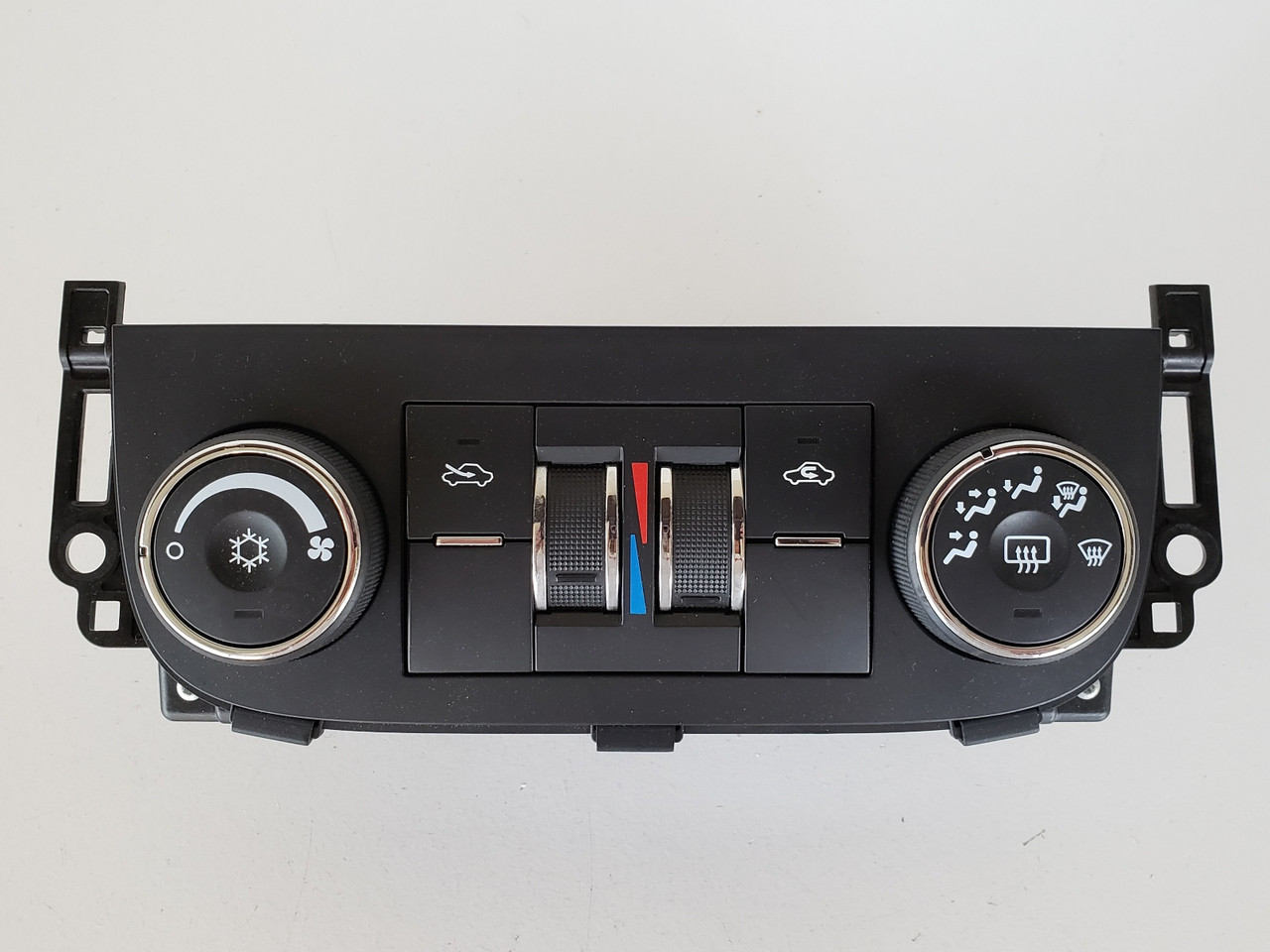 06-11 Chevy Impala 15909084 Climate Control Panel Temperature Unit A/C Heater