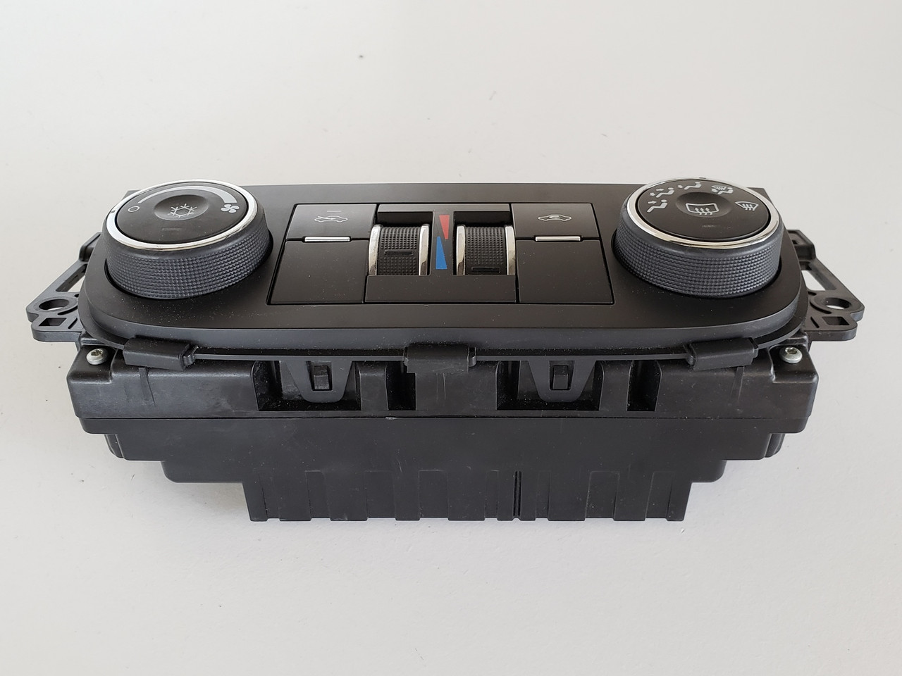 06-11 Chevy Impala 15909084 Climate Control Panel Temperature Unit A/C Heater