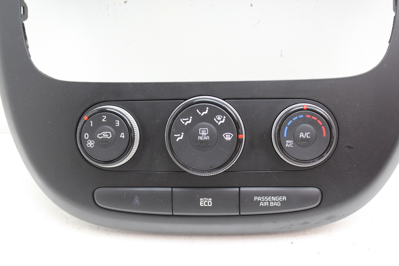 14 15 16 Kia Soul Climate Control Panel Bezel Temperature Unit A/C Heater 14 15 16 Kia Soul Climate Control Panel Bezel Temperature Unit A/C Heater