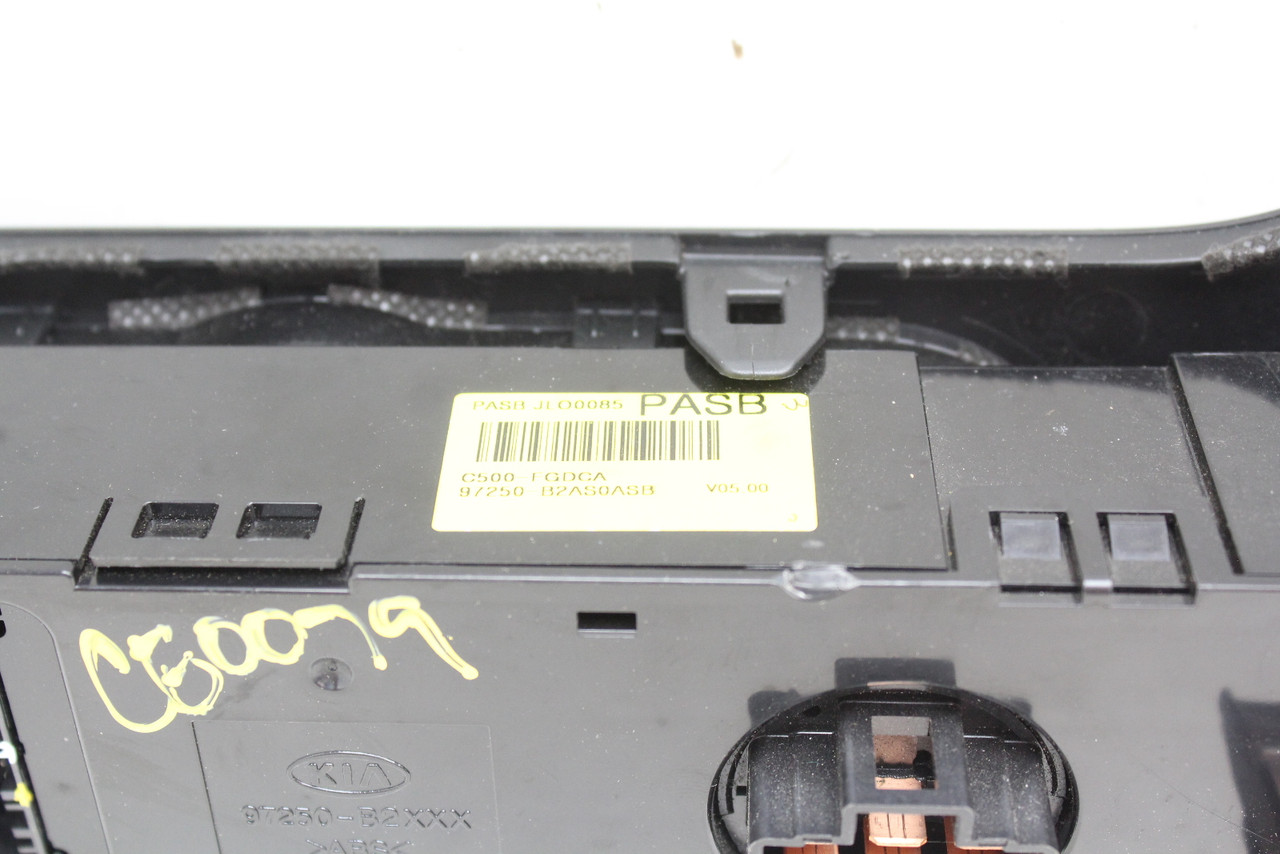 14 15 16 Kia Soul Climate Control Panel Bezel Temperature Unit A/C Heater 14 15 16 Kia Soul Climate Control Panel Bezel Temperature Unit A/C Heater