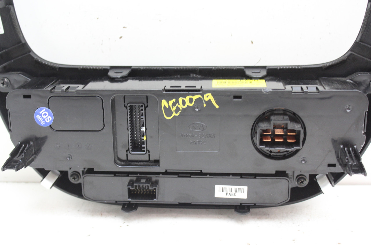 14 15 16 Kia Soul Climate Control Panel Bezel Temperature Unit A/C Heater 14 15 16 Kia Soul Climate Control Panel Bezel Temperature Unit A/C Heater