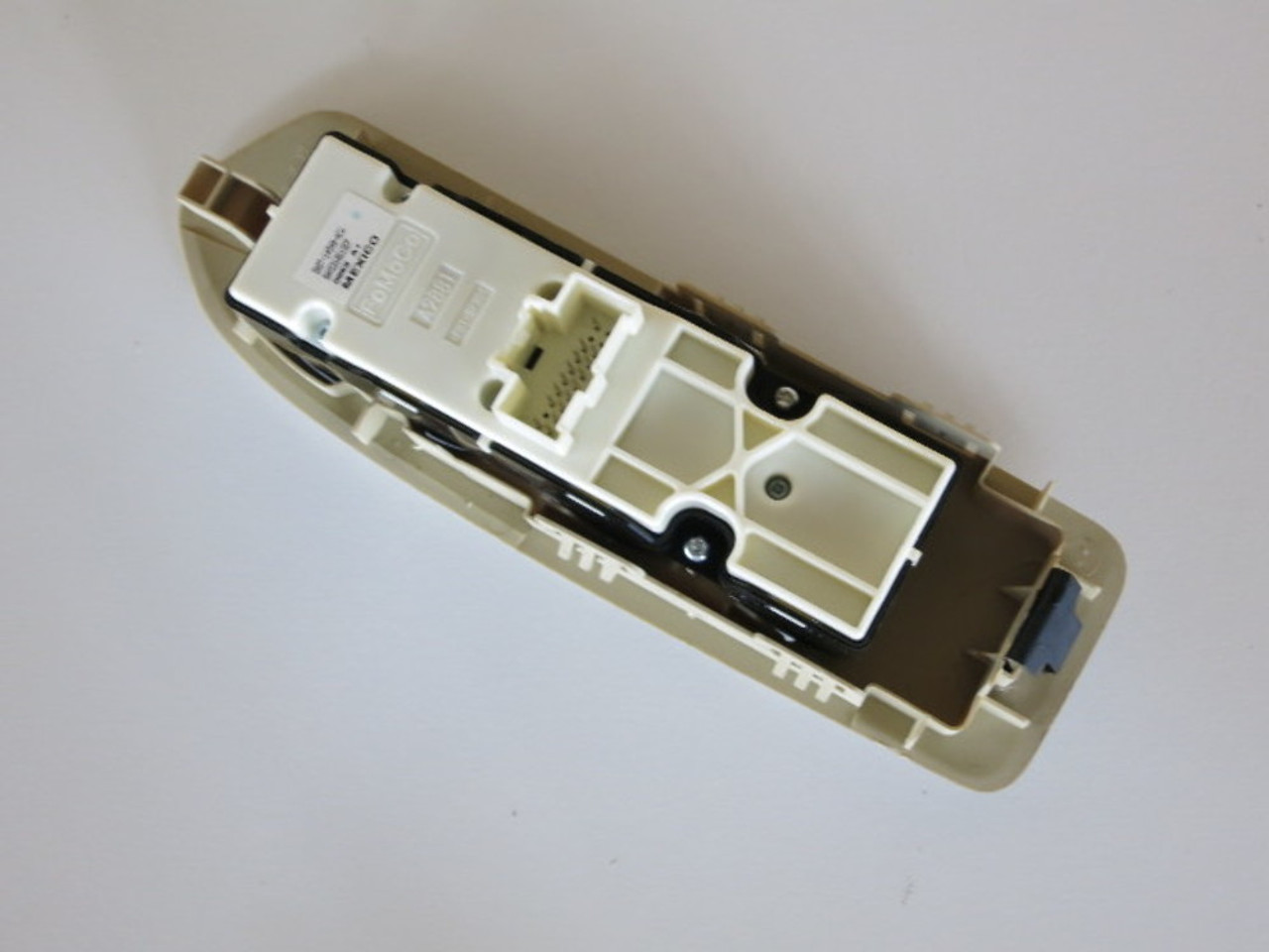 13 14 15 16 Lincoln MKS Drivers Side Left Master Window Switch OEM 13 14 15 16 Lincoln MKS Drivers Side Left Master Window Switch OEM