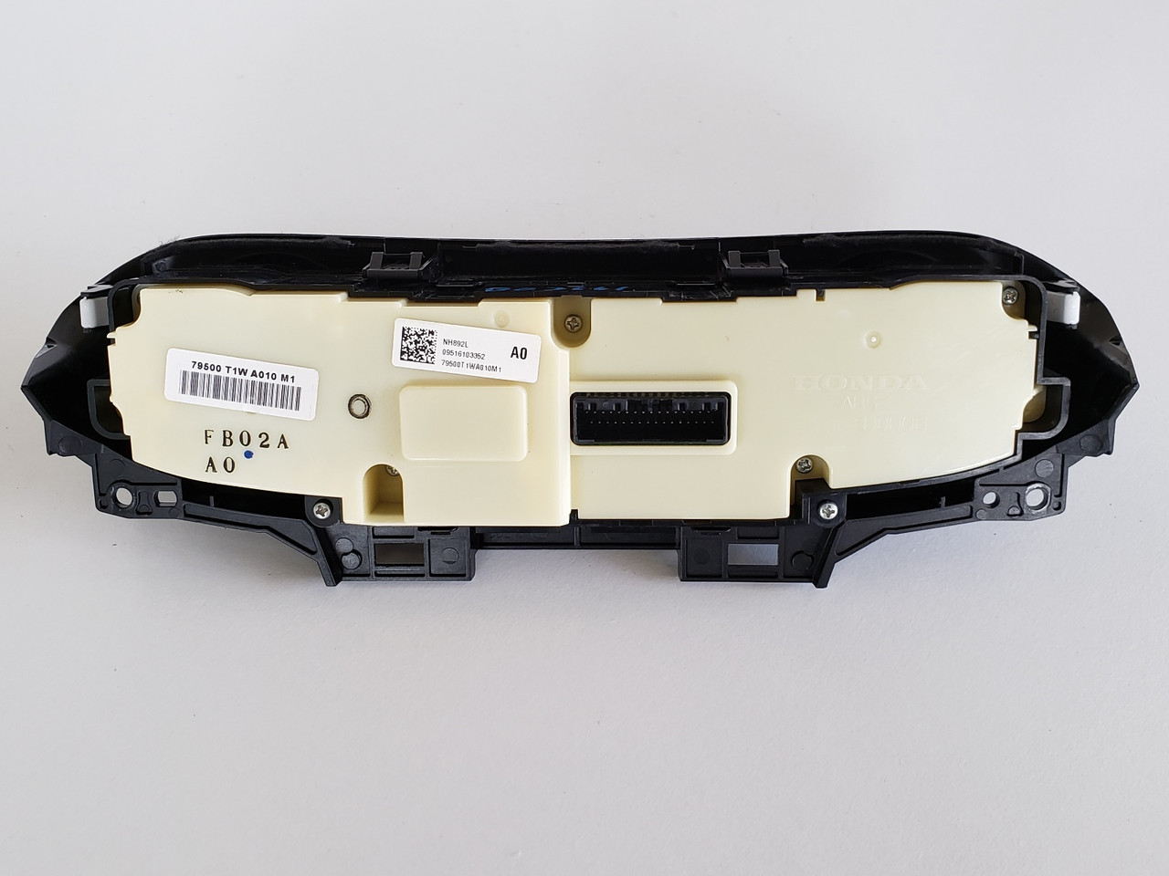 15-16 CR-V CRV 79500-T1W-A010-M1 Climate Control Panel Temp Unit A/C Heater 15-16 CR-V CRV 79500-T1W-A010-M1 Climate Control Panel Temp Unit A/C Heater