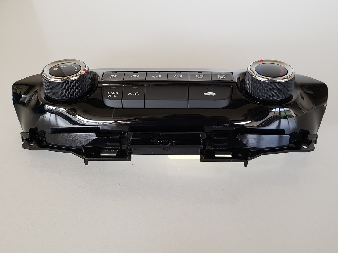 15-16 CR-V CRV 79500-T1W-A010-M1 Climate Control Panel Temp Unit A/C Heater 15-16 CR-V CRV 79500-T1W-A010-M1 Climate Control Panel Temp Unit A/C Heater
