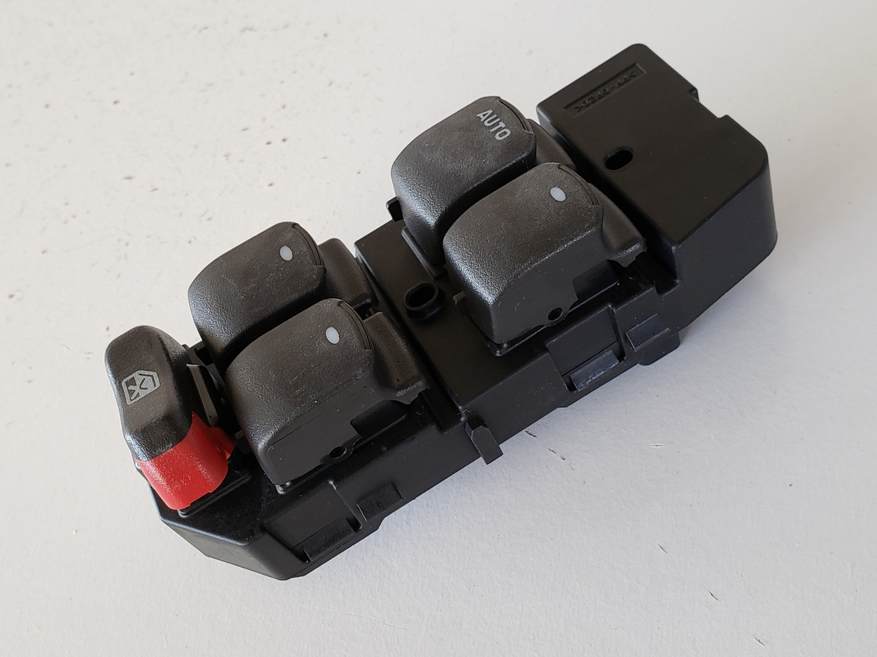 08 09 Chevrolet Chevy Malibu Drivers Side Left Master Window Switch OEM