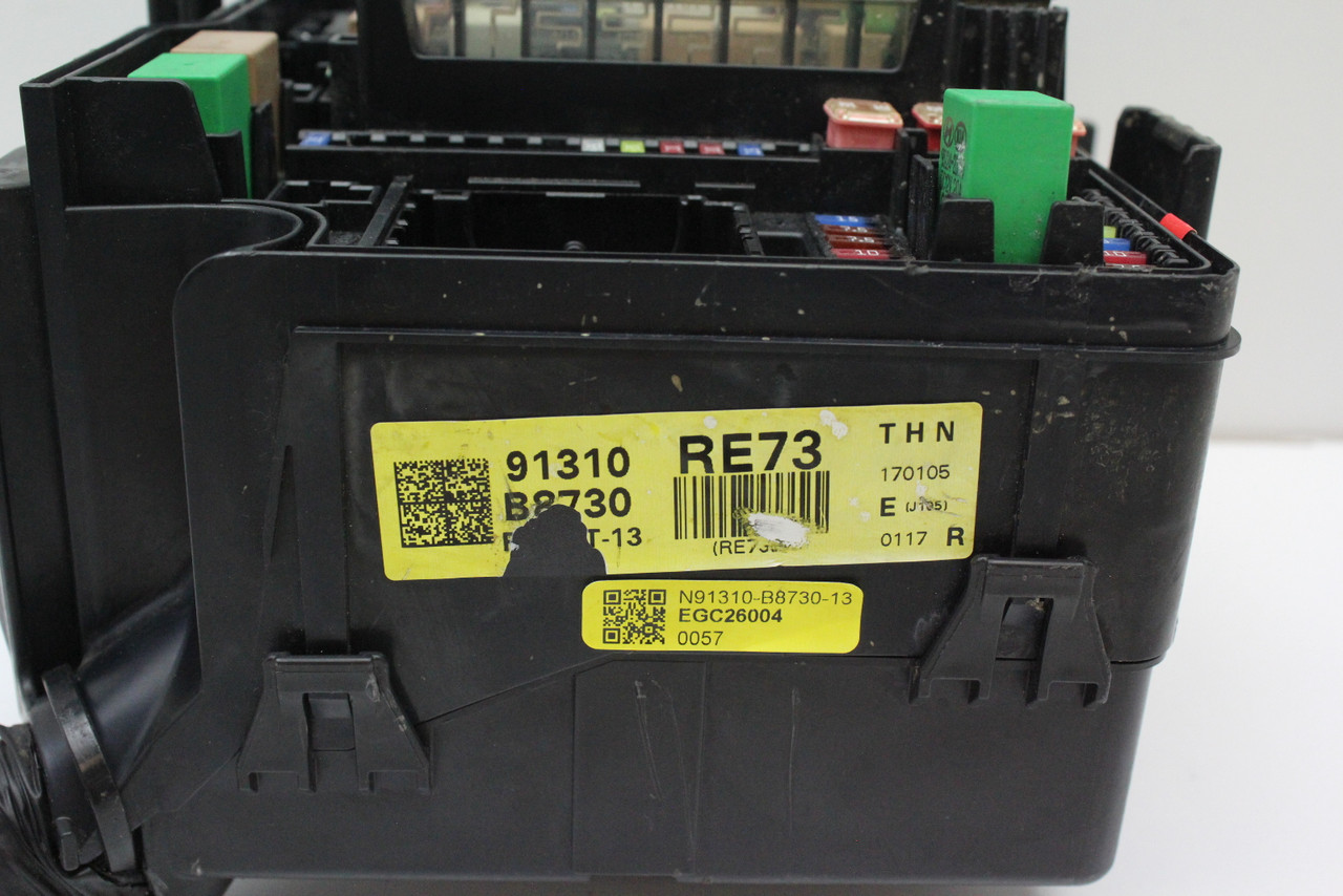 17 18 Hyundai Santa Fe 91310-B8730 Fusebox Fuse Box Relay Junction Control