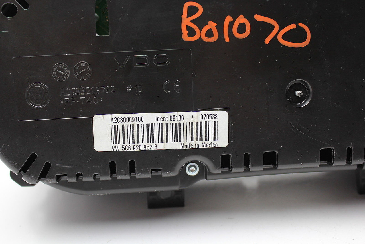 13 VOLKSWAGEN JETTA SPEEDOMETER HEAD INSTRUMENT CLUSTER GAUGES PANEL 9,383 P2047