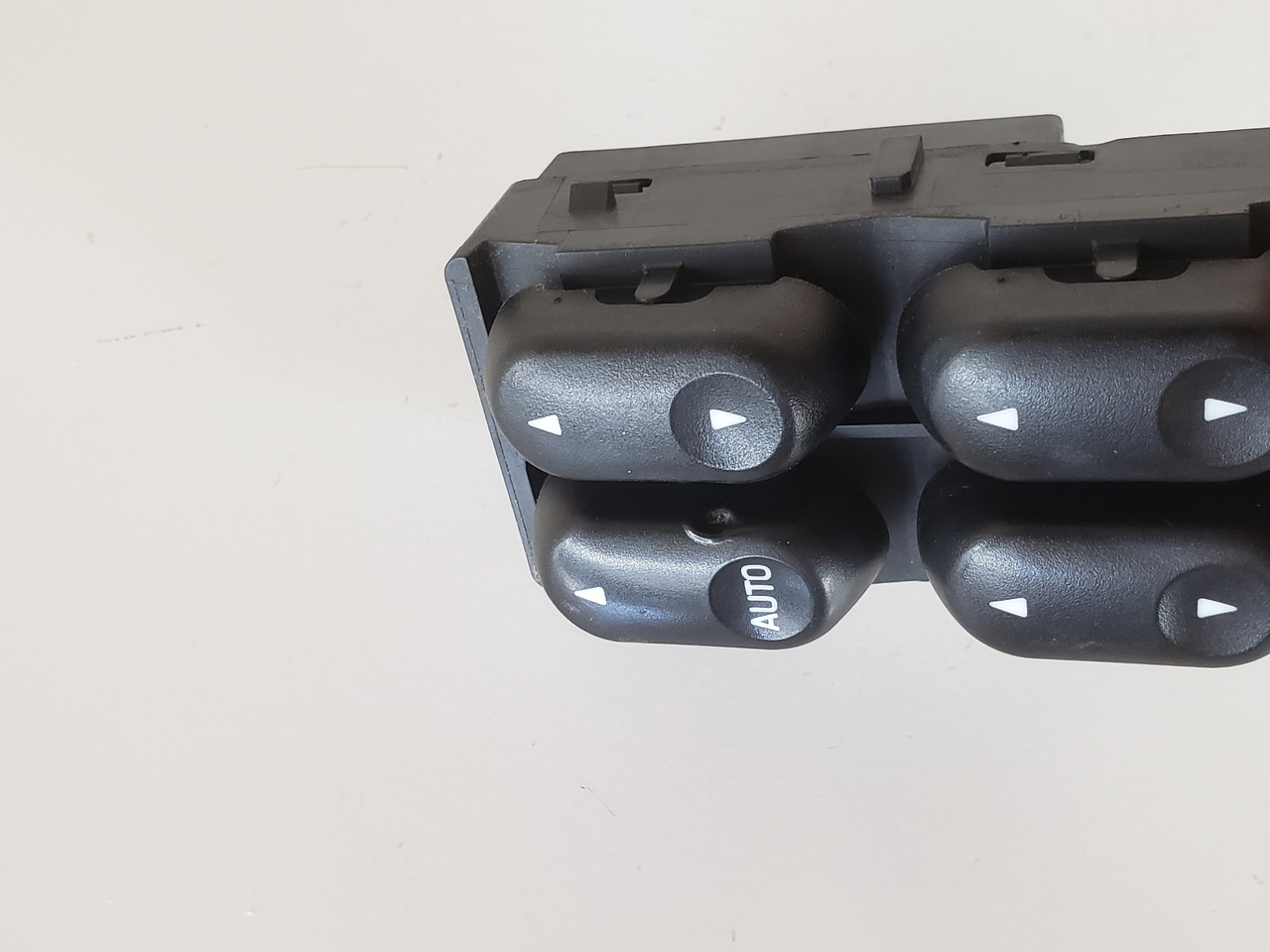 00-07 Ford Focus YF1T-14540-AEJADS Drivers Side Left Master Window Switch OEM