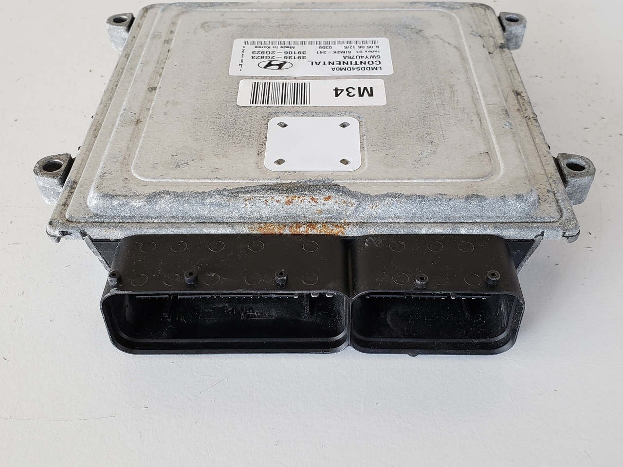 2010-2013 Tucson 39106-2G823 Computer Brain Engine Control ECU ECM EBX Module