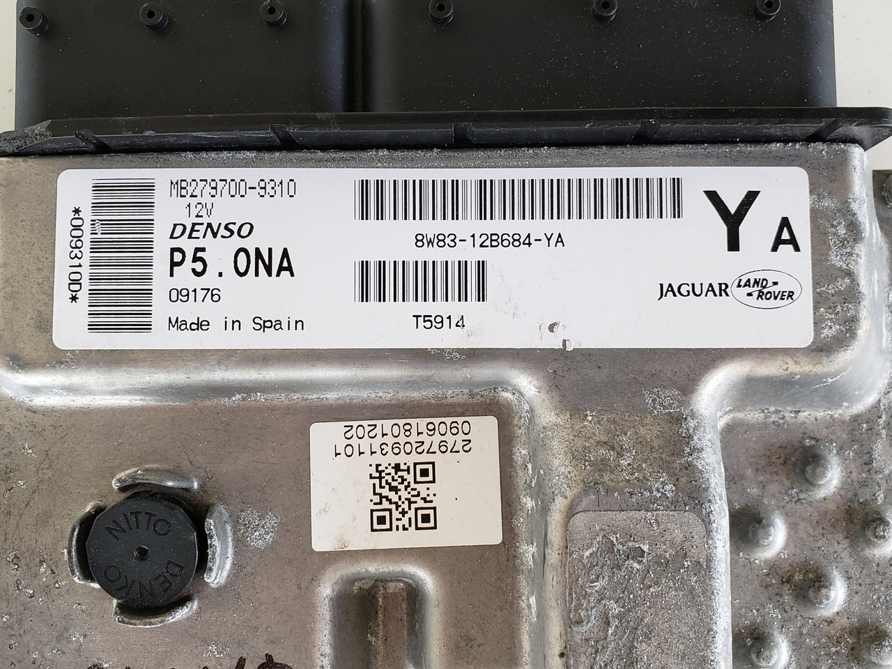 10-12 Range Rover 8W83-12B684-YA Computer Engine Control ECU