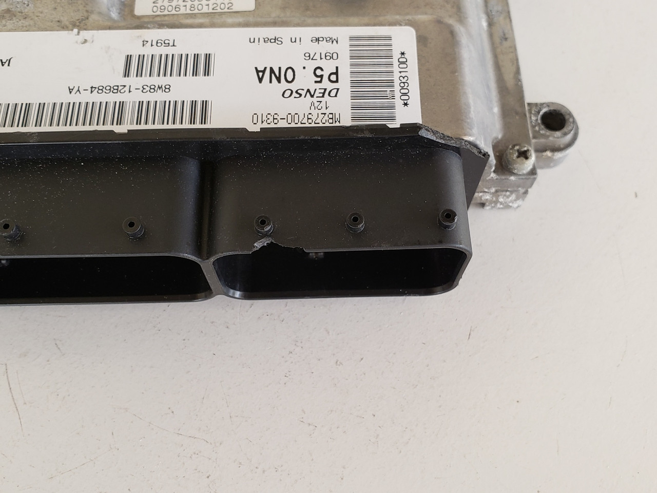 Ｅ.830 OSRAM SYLVANIA CF13DS/E/830 13W 2GX7 / 4-PIN TWIN TUBE
