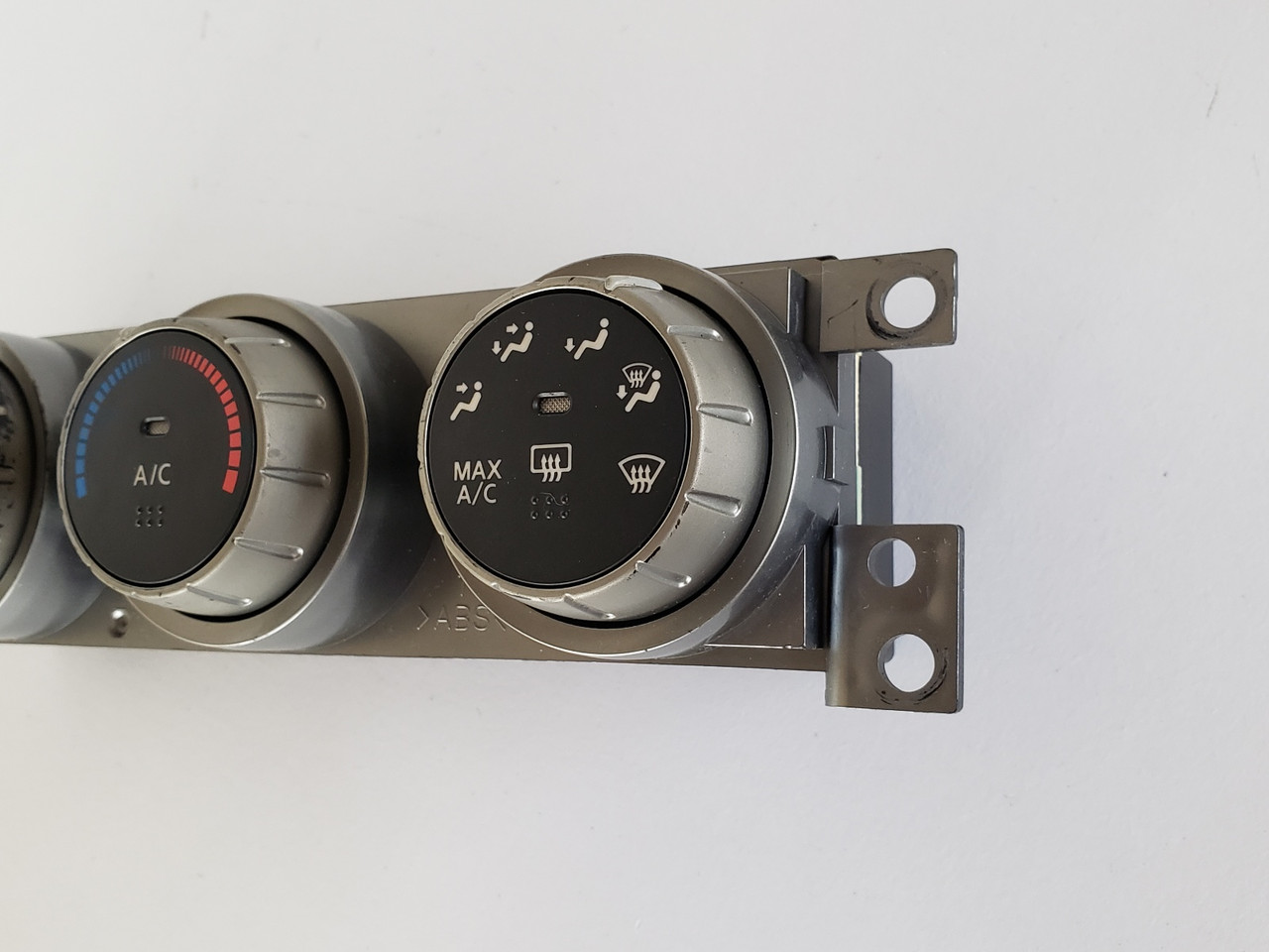 05-06 Altima 27500 ZB000 Climate Control Panel Temperature Unit A/C Heater