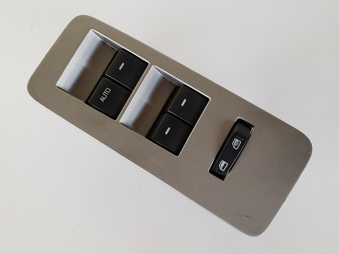 09-19 Ford Flex 8A8T-14540-ACW Drivers Side Left Master Window Switch OEM 09-19 Ford Flex 8A8T-14540-ACW Drivers Side Left Master Window Switch OEM