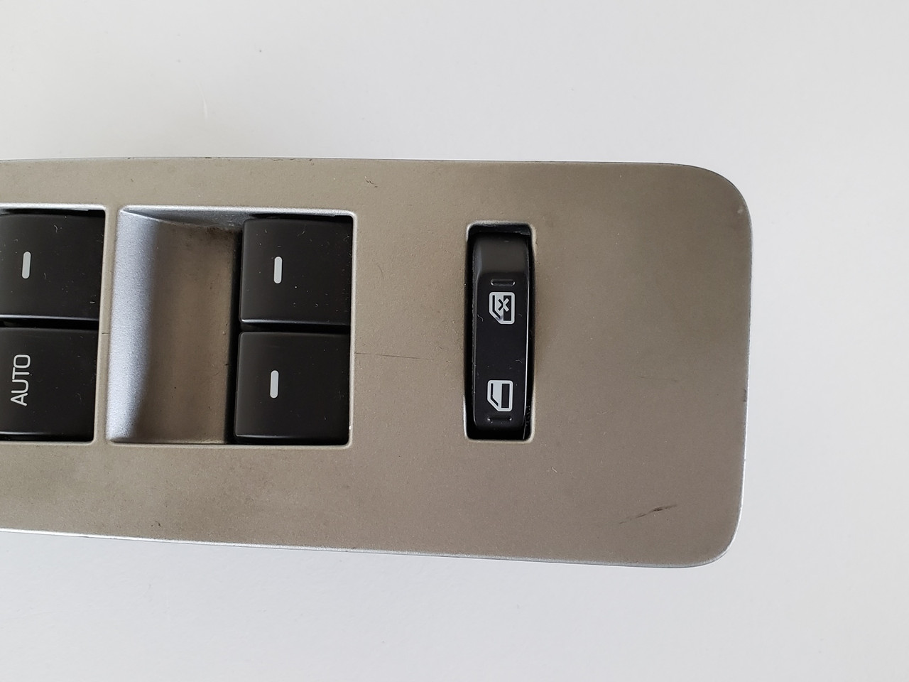 09-19 Ford Flex 8A8T-14540-ACW Drivers Side Left Master Window Switch OEM 09-19 Ford Flex 8A8T-14540-ACW Drivers Side Left Master Window Switch OEM