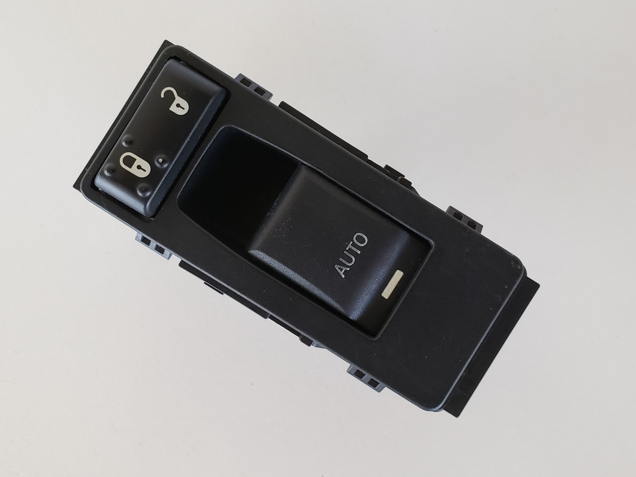 08-14 Dodge Chrysler 04602785AA Right Front Passenger Window Switch OEM