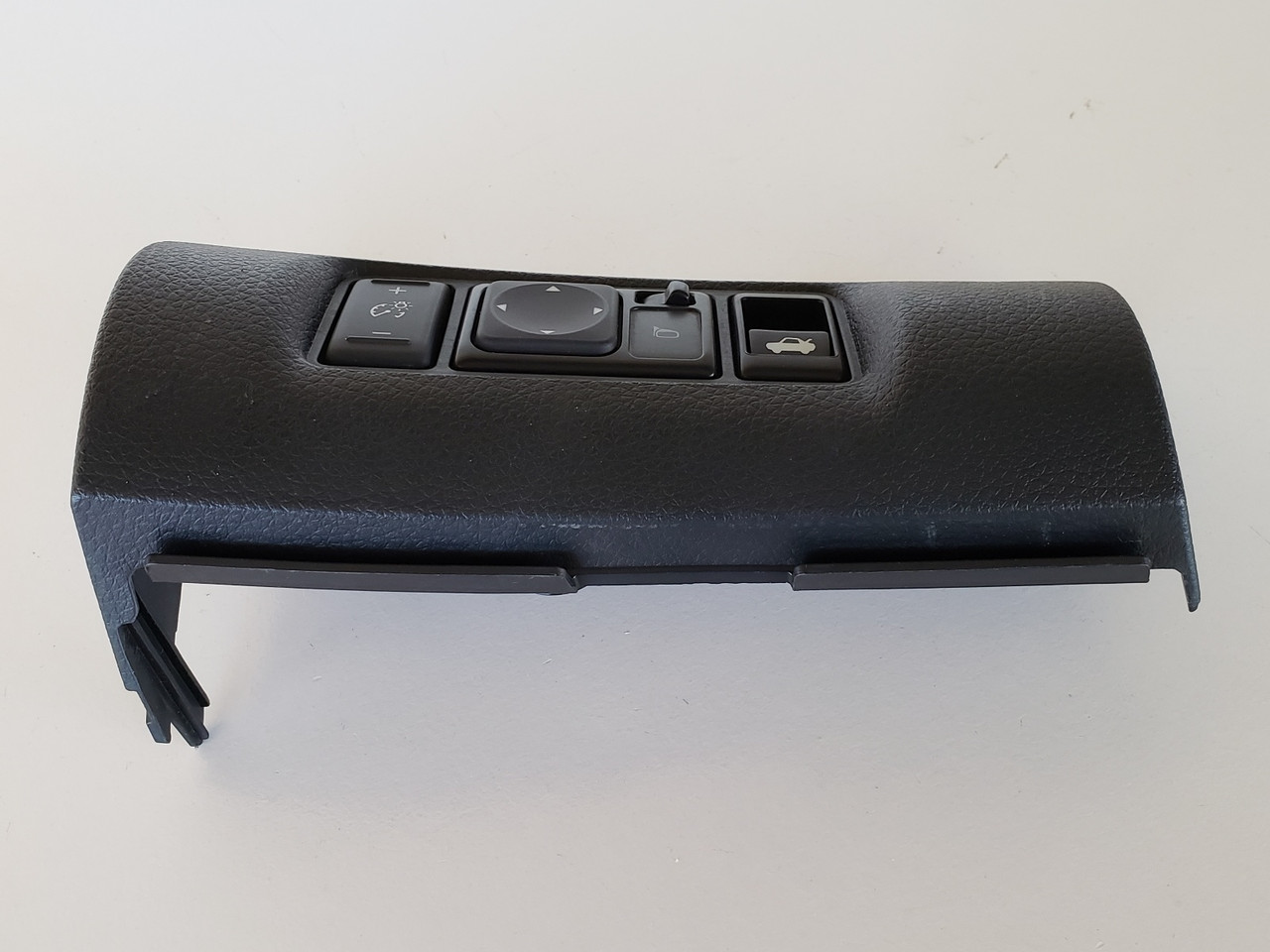 Nissan Sentra 684P13SG0A Mirror Trunk Release Dimmer Dash Control Switch OEM