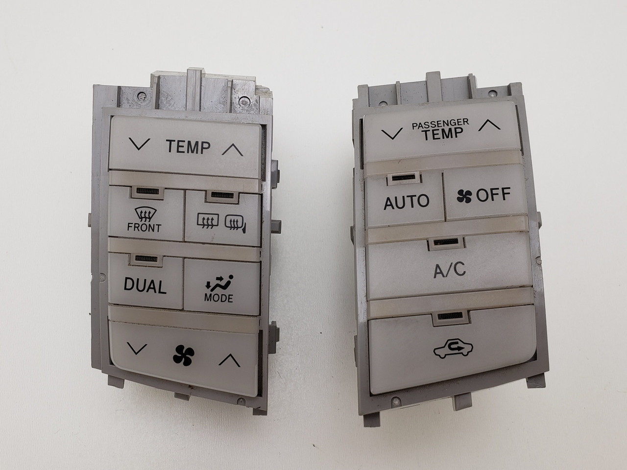 05-10 Avalon Limited 55900-07160 Climate Control Panel Temp Unit A