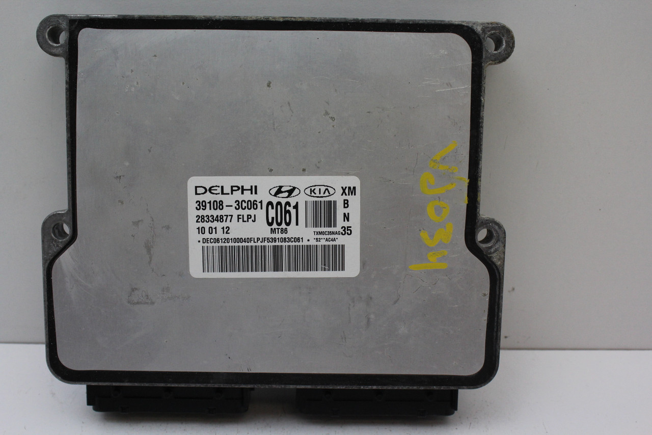 11-13 Kia Sorento 39108-3C061 Computer Brain Engine Control ECU ECM EBX Module