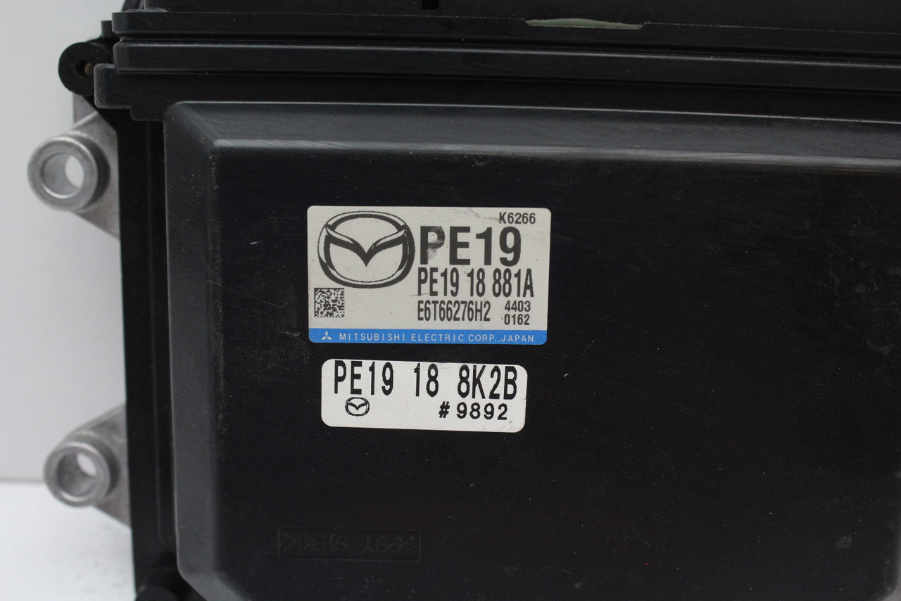2014 14 Mazda 3 PE19 18 881A Computer Brain Engine Control ECU ECM