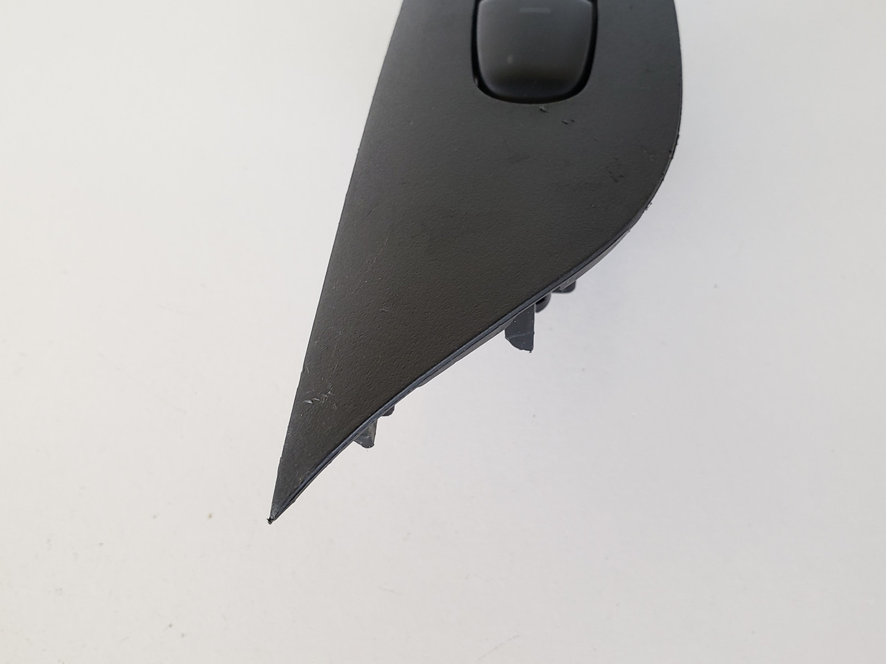 13-16 Nissan Altima 25411 3TA3A Right Rear Passenger Window Switch OEM 13-16 Nissan Altima 25411 3TA3A Right Rear Passenger Window Switch OEM