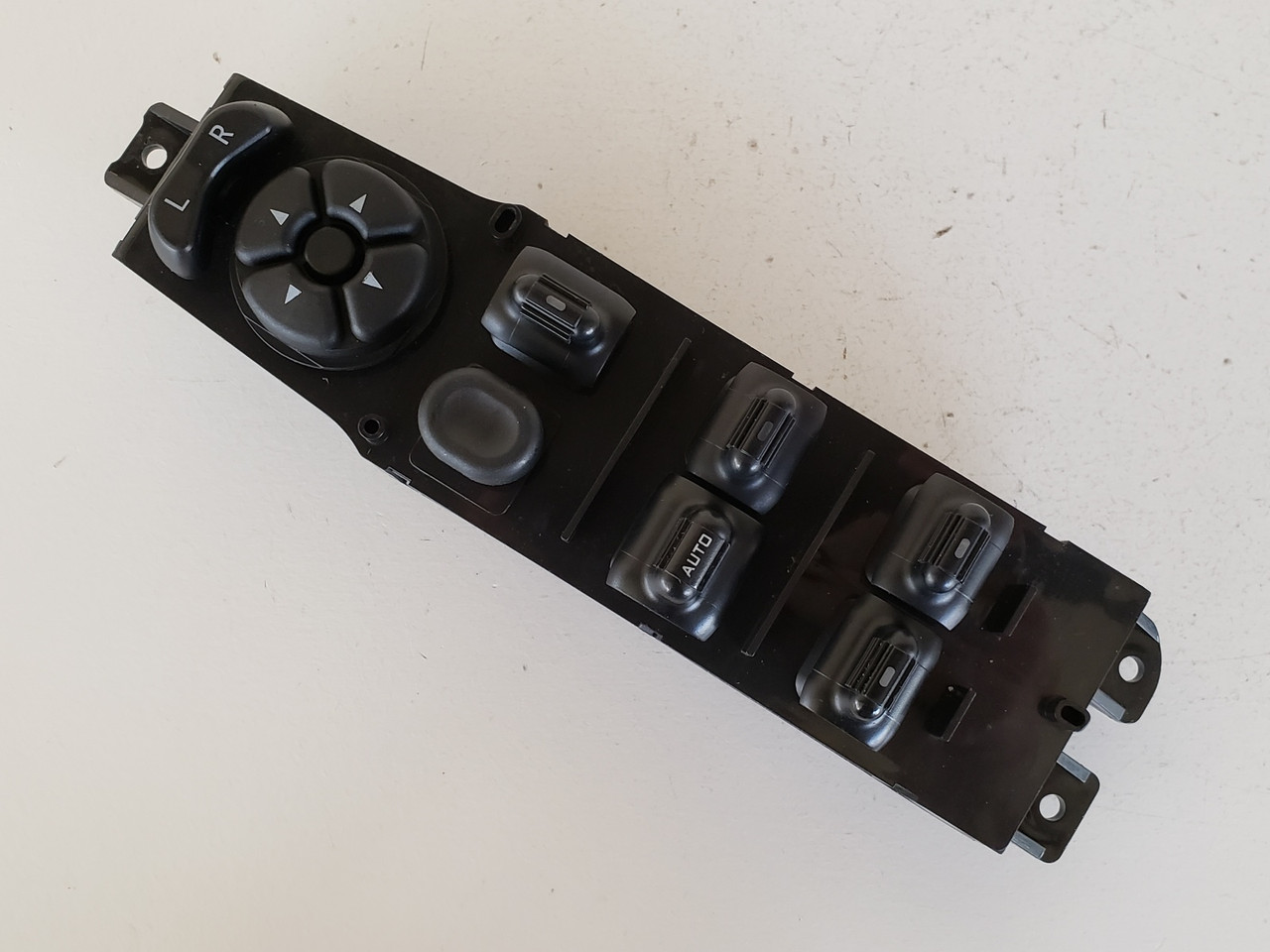 02 03 04 Dodge Ram 1500 Drivers Side Left Master Window Switch