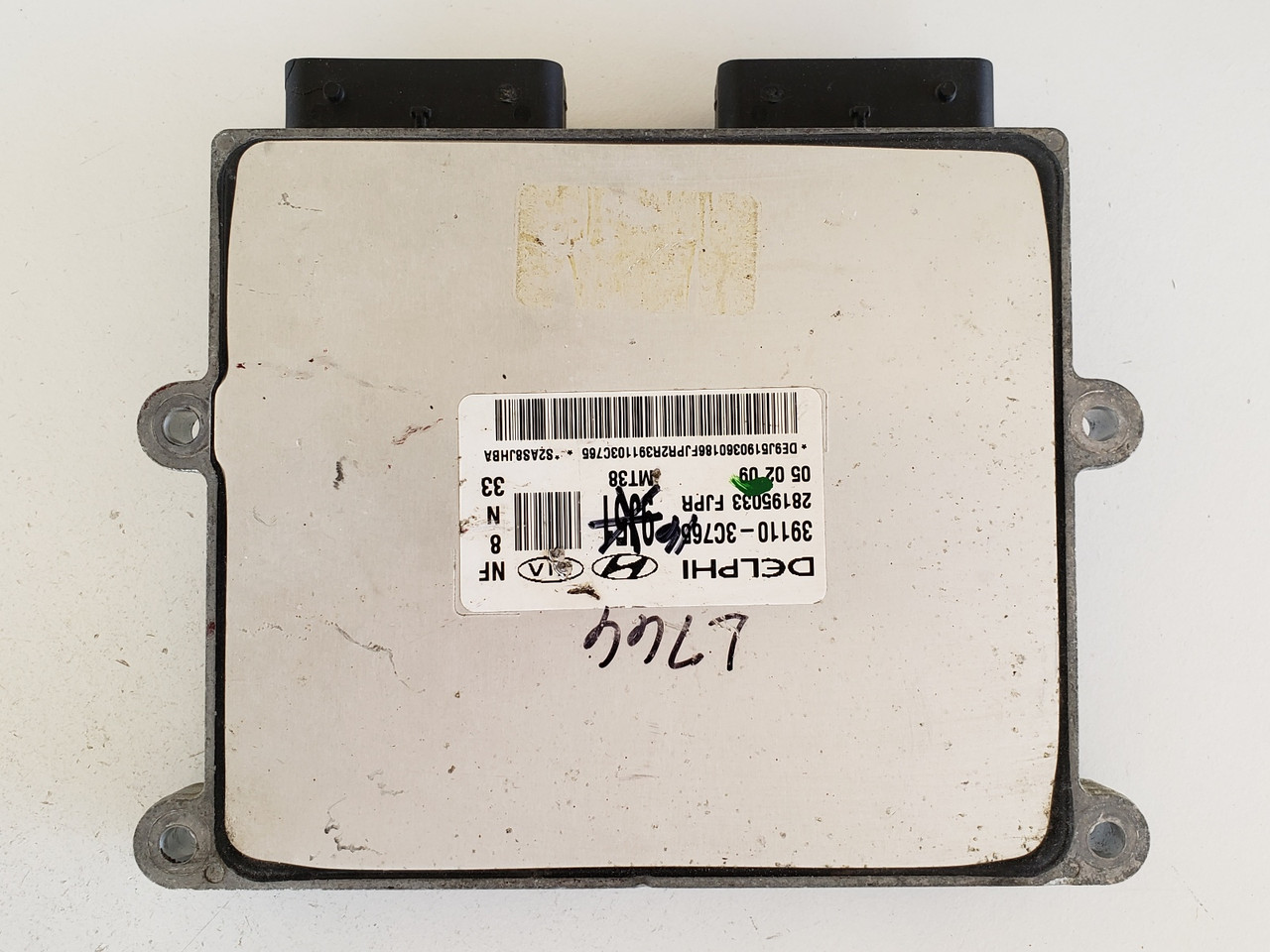 2009-2010 Sonata 39110-3C765 Computer Brain Engine Control ECU ECM EBX Module
