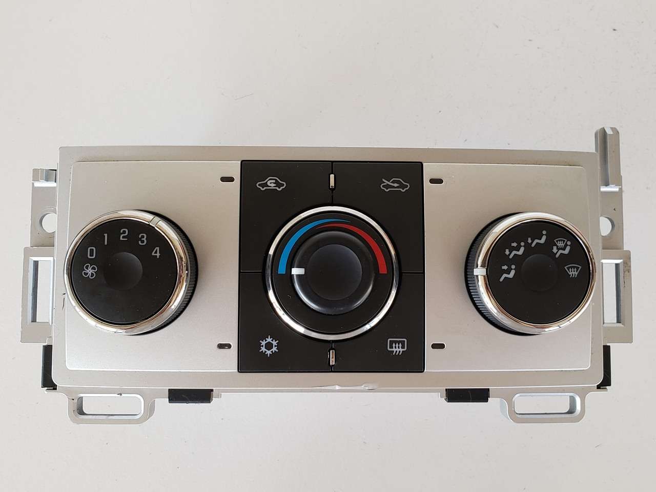08-12 Chevy Malibu 25878418 Climate Control Panel Temperature Unit A/C Heater