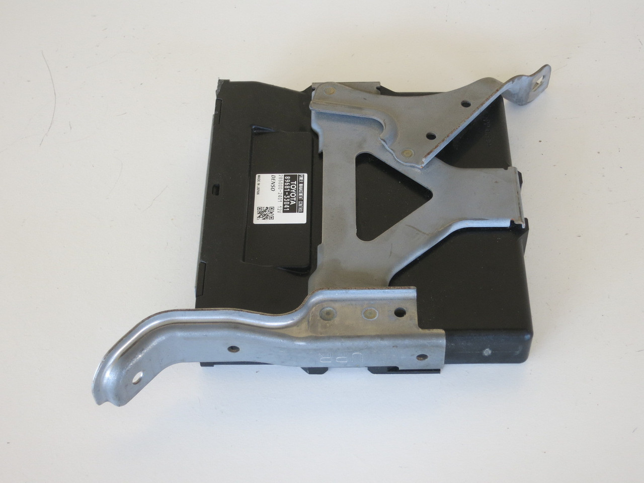 14 Lexus ES300H 89681-33041 Power Supply Control Unit Module 14 Lexus ES300H 89681-33041 Power Supply Control Unit Module