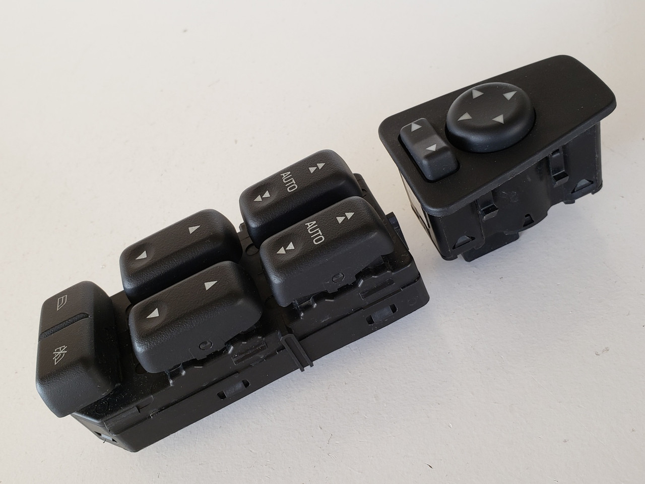 03-06 Lincoln LS 3W4T-14540-AEW Drivers Side Left Master Window Switch OEM