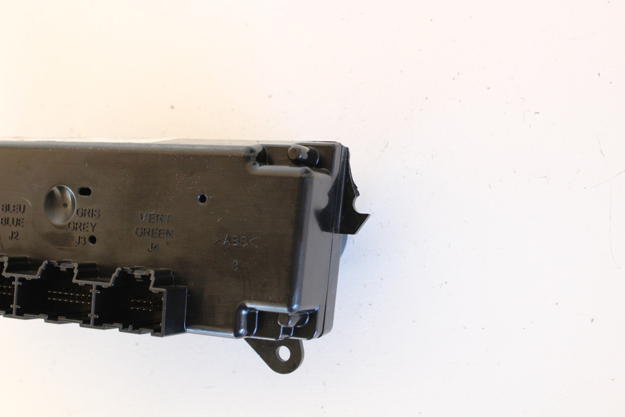 07 08 09 Suzuki Vitara Climate Control Panel Temperature Unit A/C Heater 07 08 09 Suzuki Vitara Climate Control Panel Temperature Unit A/C Heater