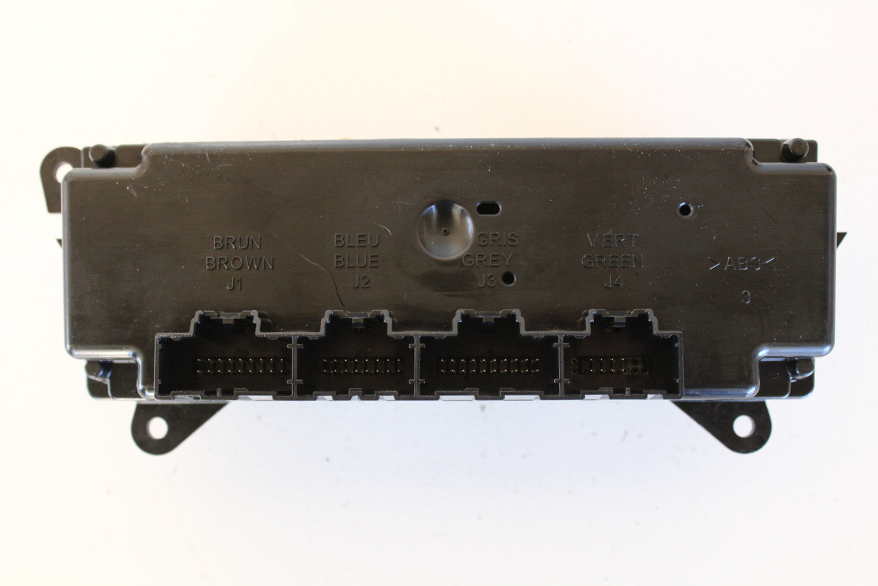 07 08 09 Suzuki Vitara Climate Control Panel Temperature Unit A/C Heater 07 08 09 Suzuki Vitara Climate Control Panel Temperature Unit A/C Heater