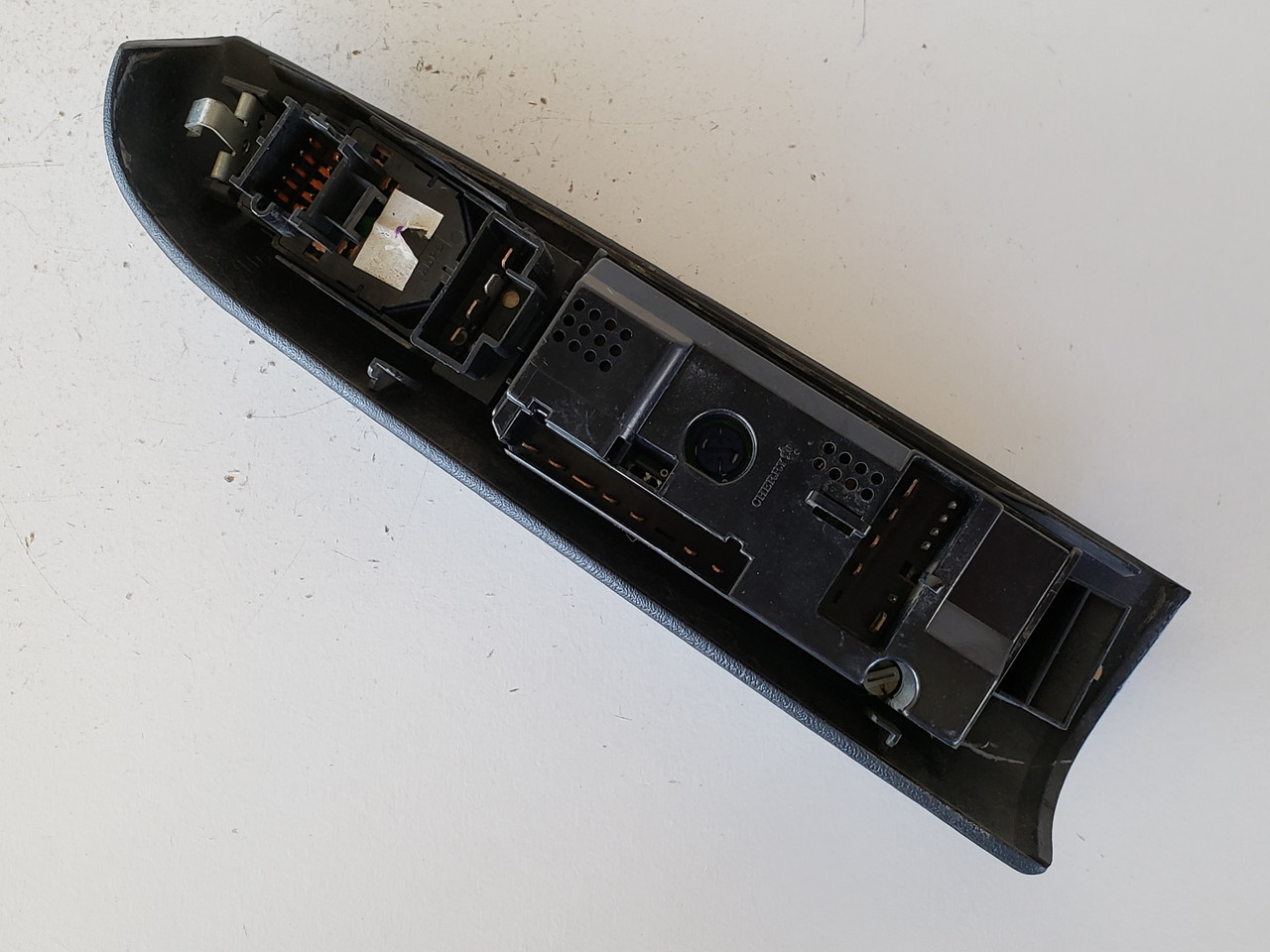 99-05 Chevy S-10 Blazer J12M-8013 Drivers Side Left Master Window Switch OEM