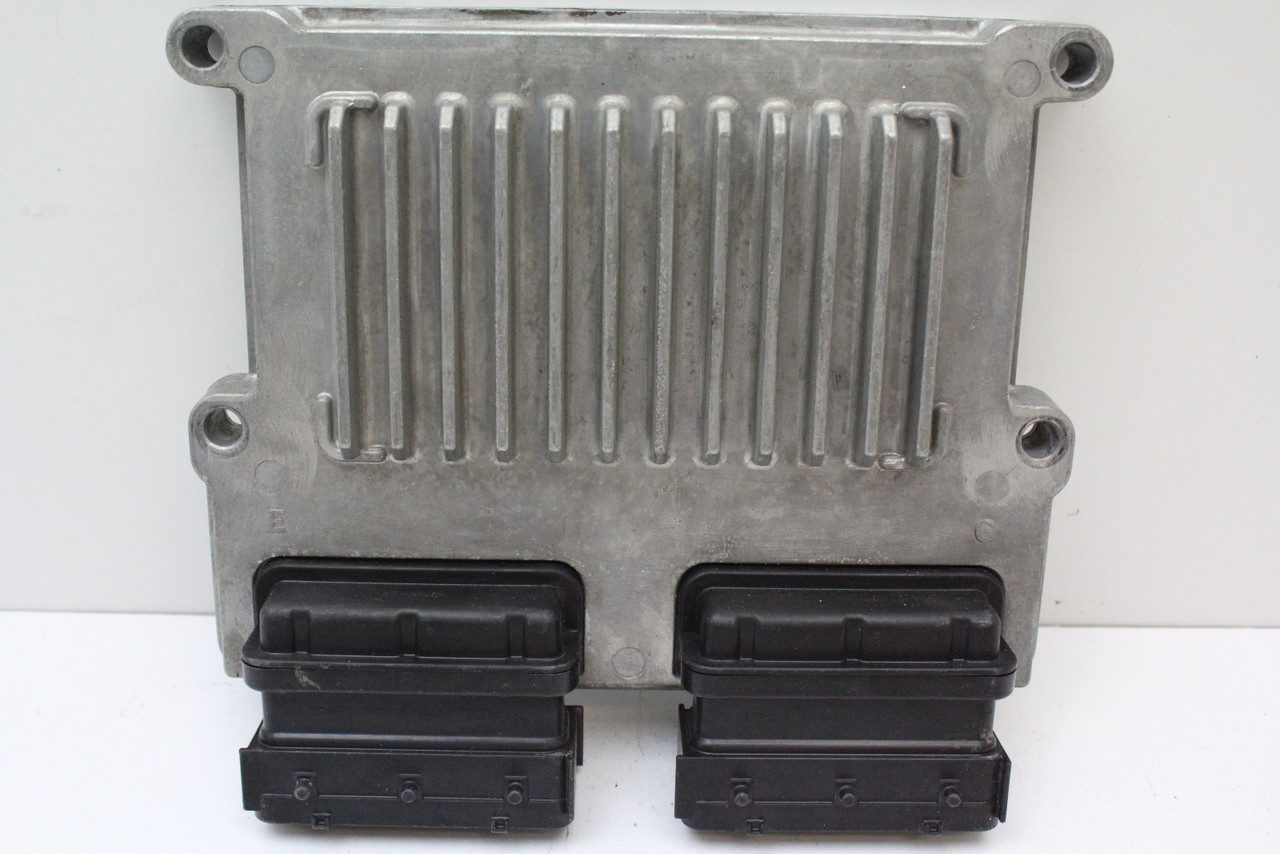 2015 15 Kia Sedona 39100-3CYN0 Computer Brain Engine Control ECU ECM EBX Module